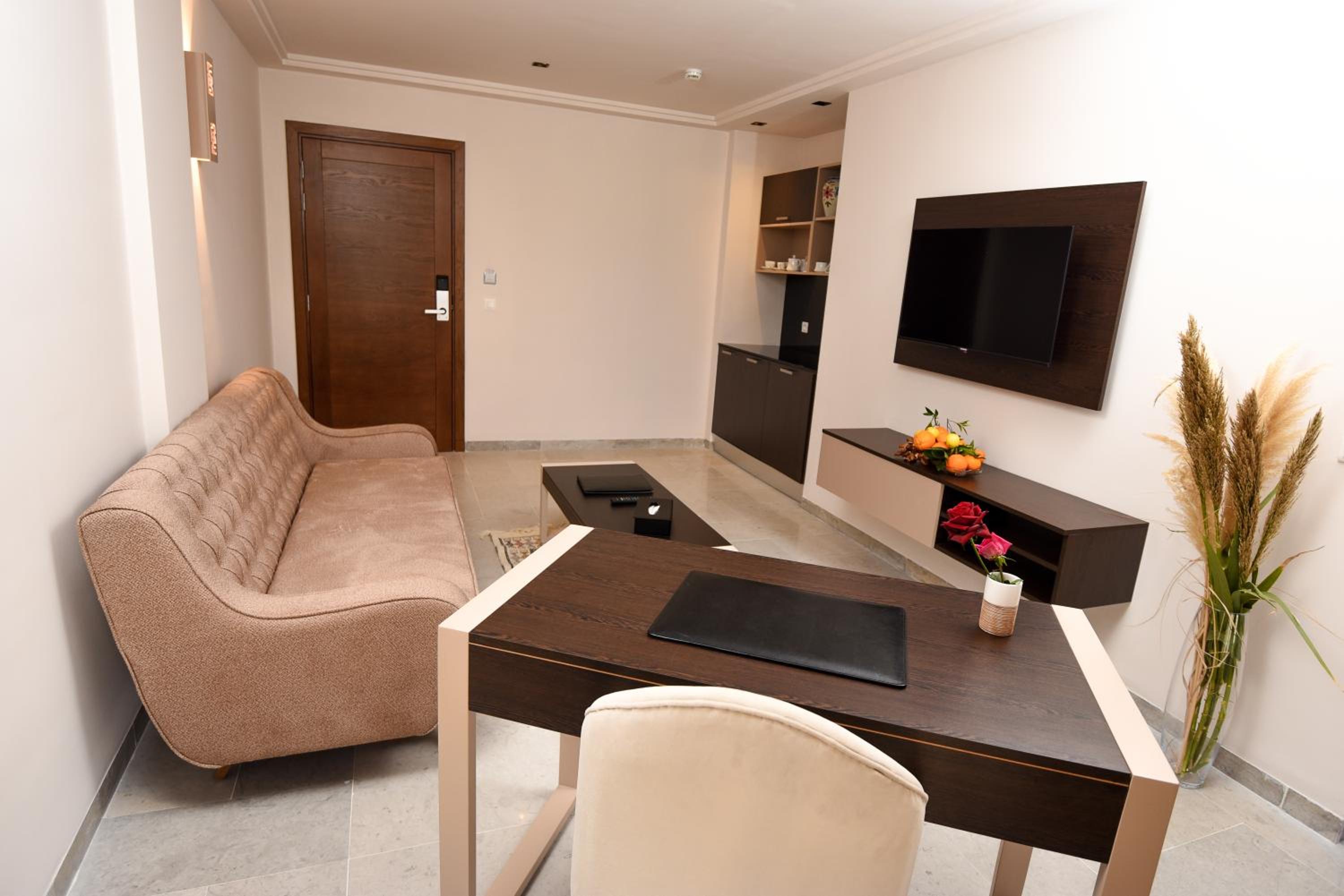 Executive Suite photo 3