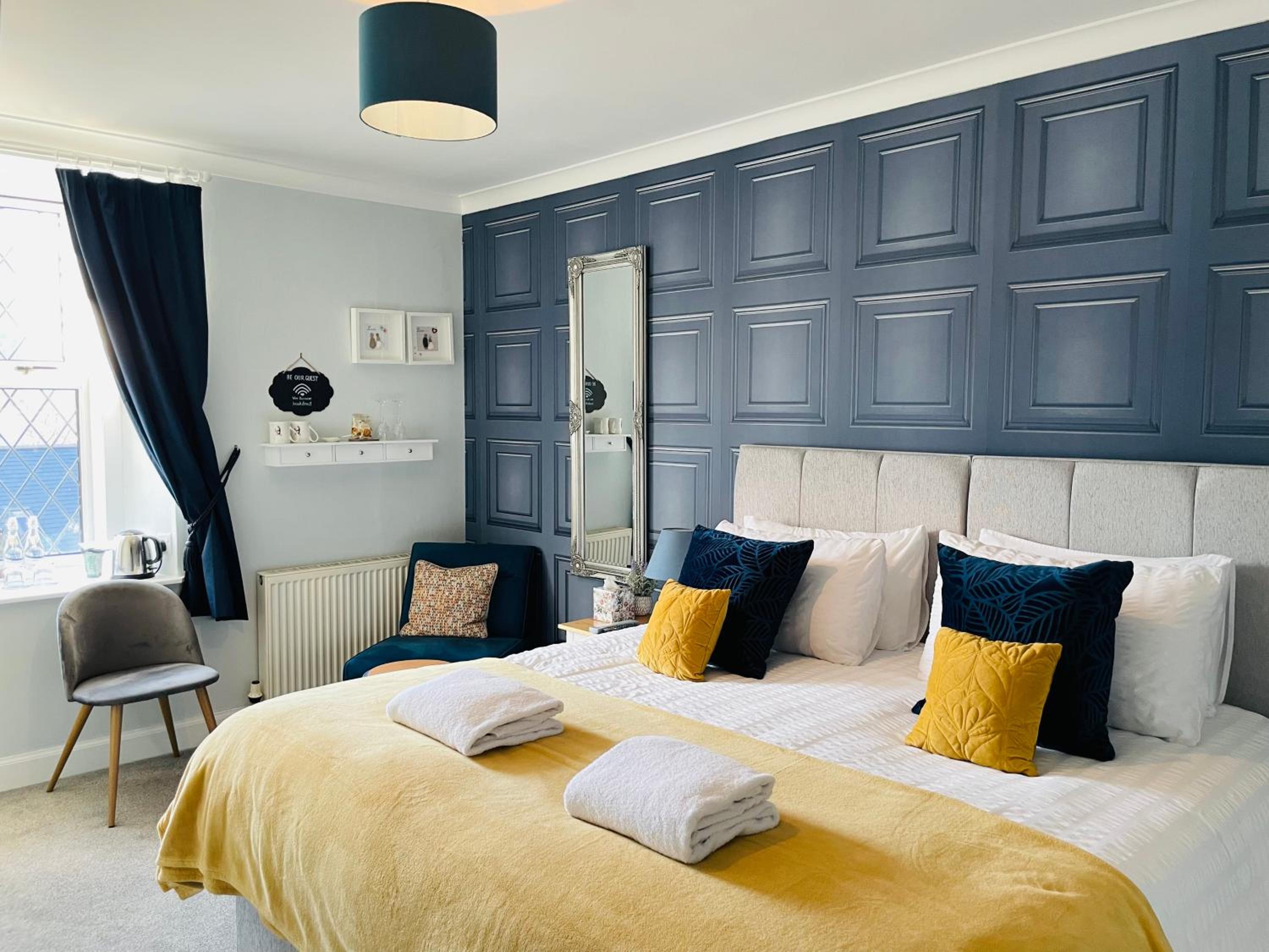 Deluxe Double or Twin Room with Lake View