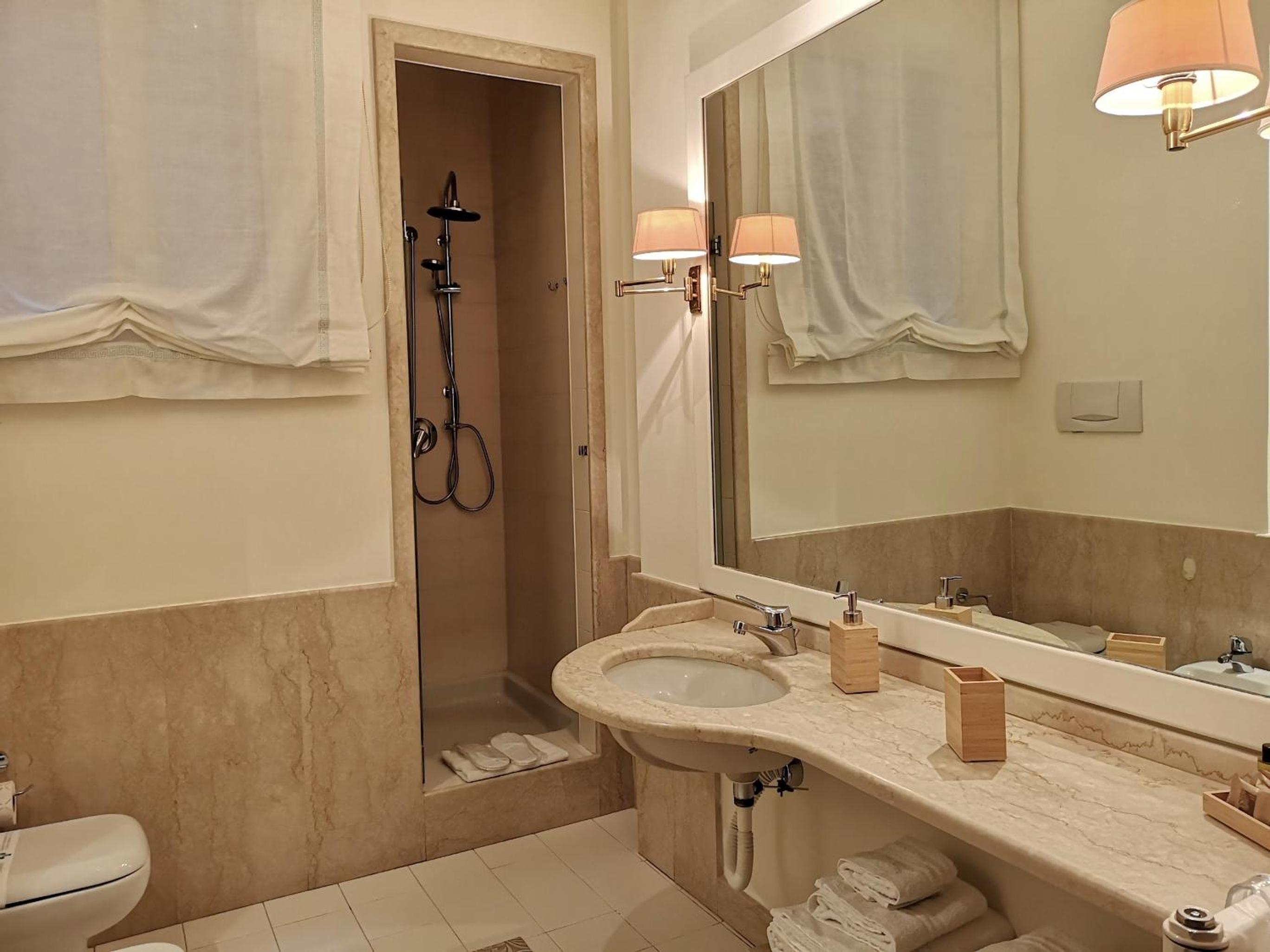 Two-Bedroom Apartment - Photo 5