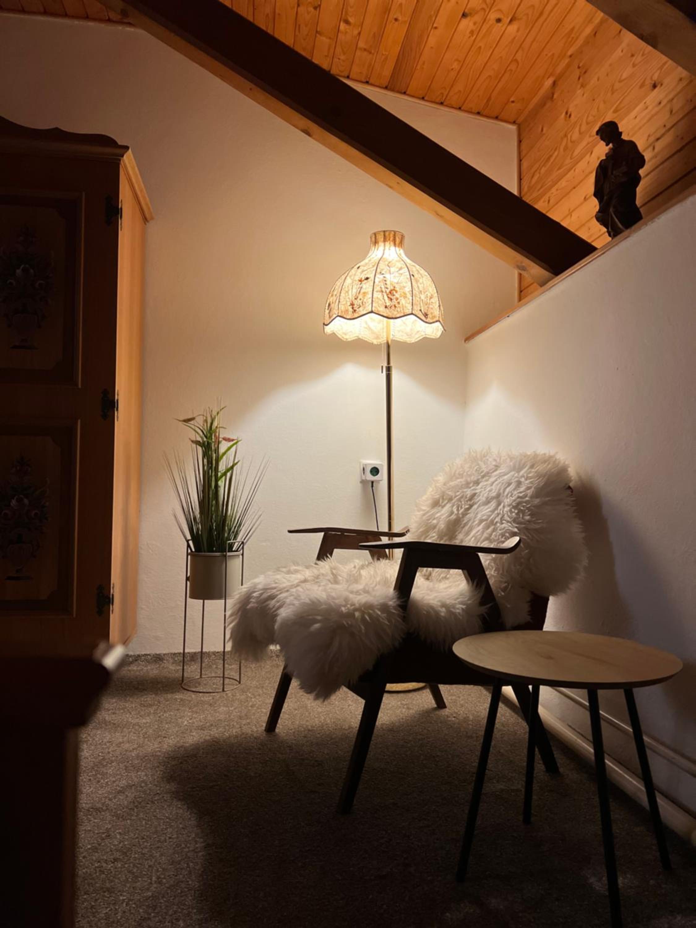 Double Room with Private Bathroom - Photo 8