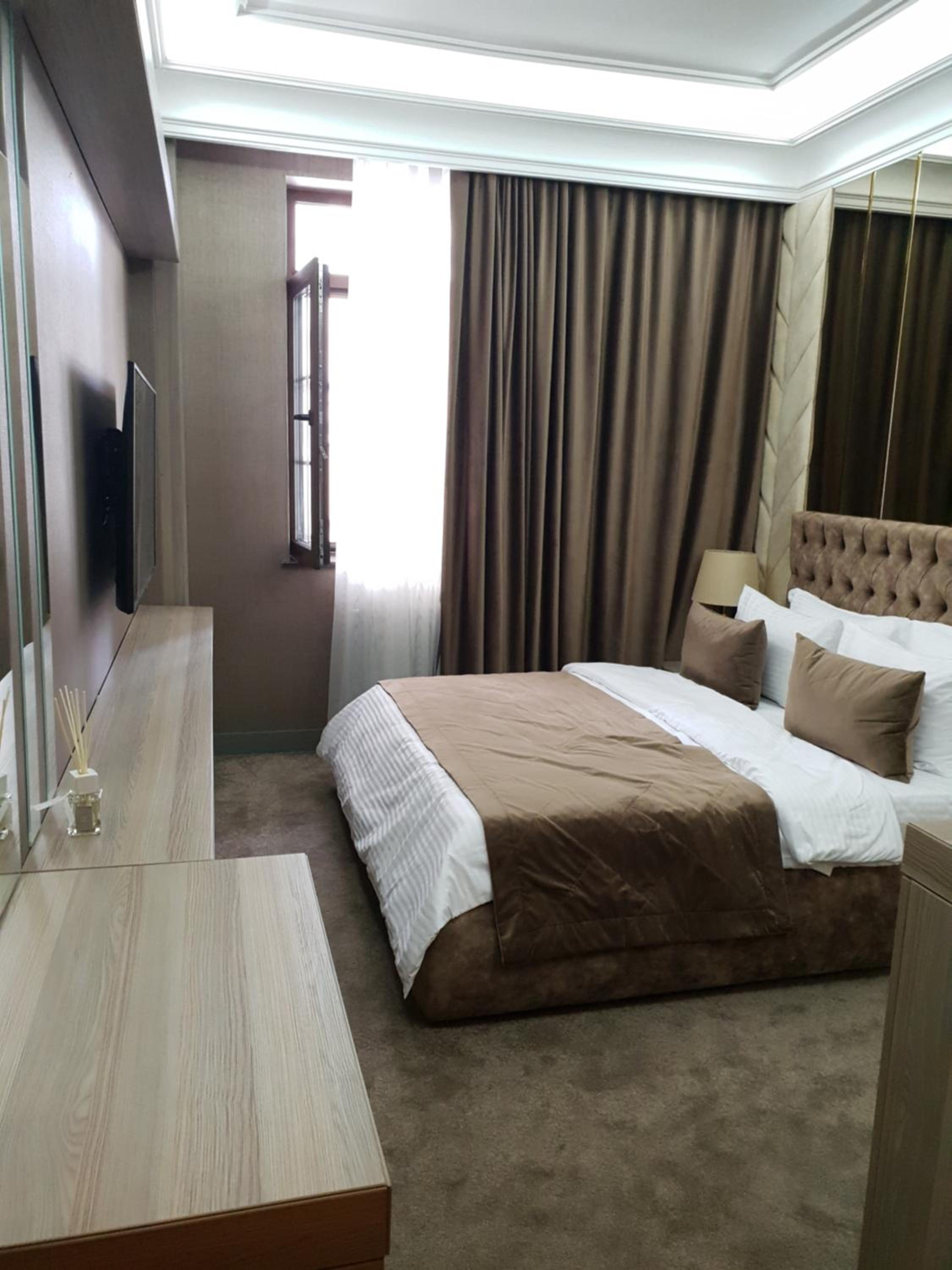Deluxe Double Room with Bath
