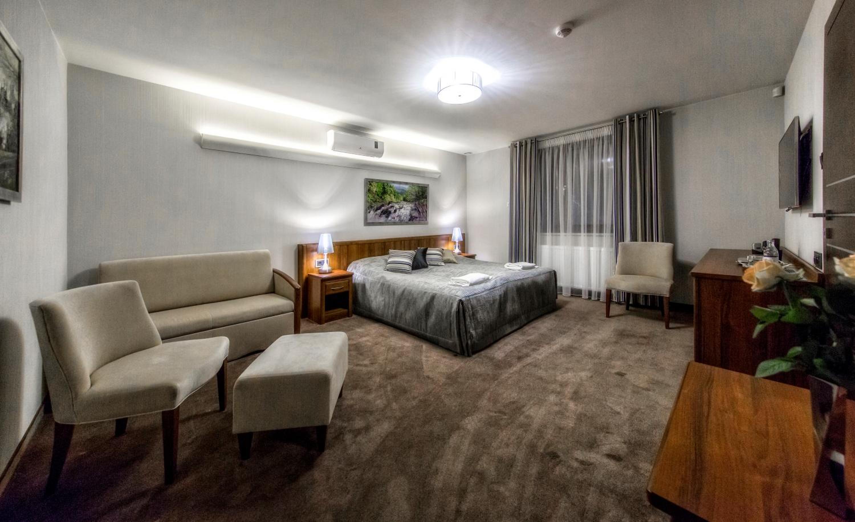 Deluxe Double or Twin Room - Photo 1