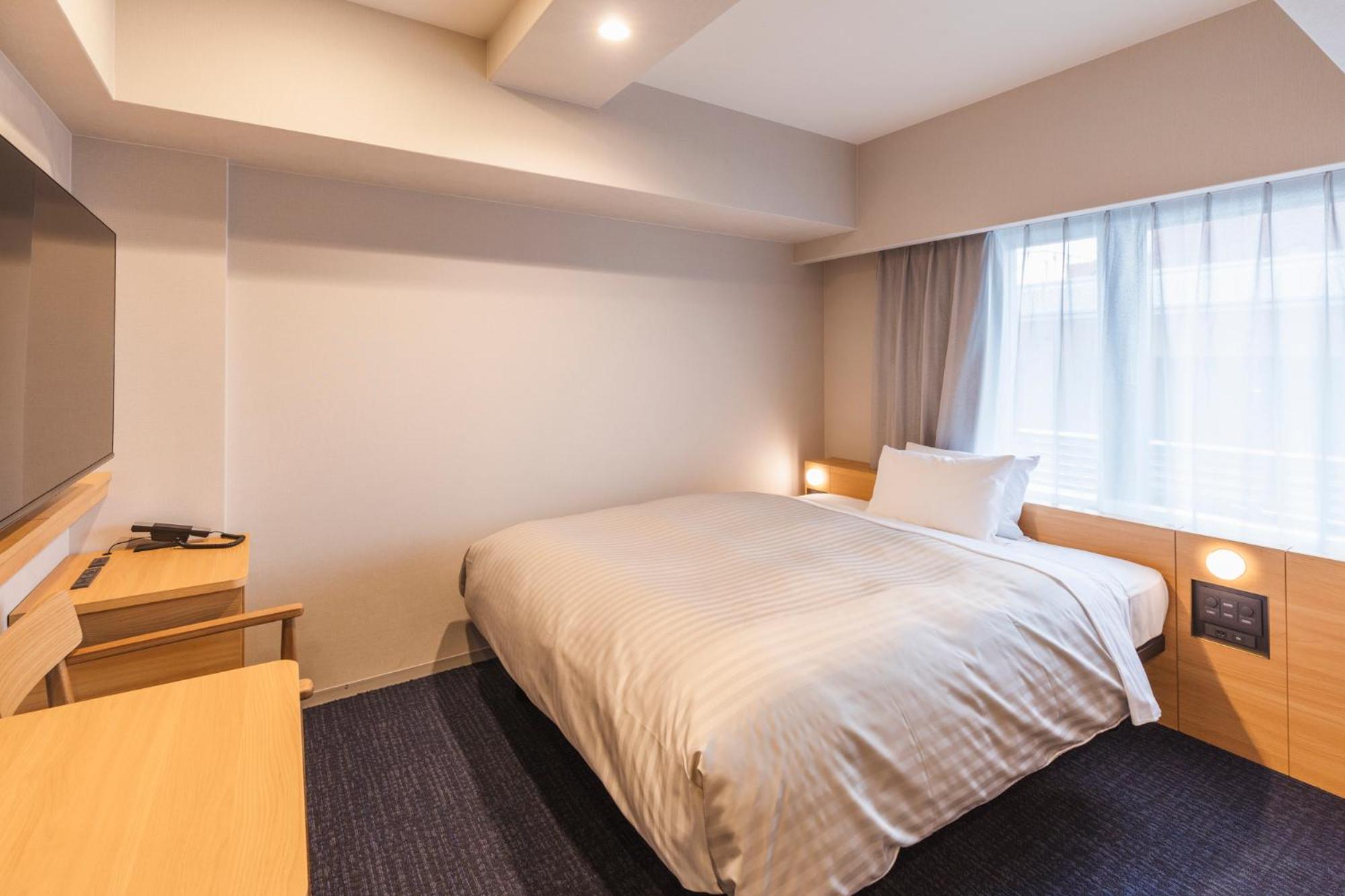 Comfort Double Room with Table - Non-Smoking - Photo 1