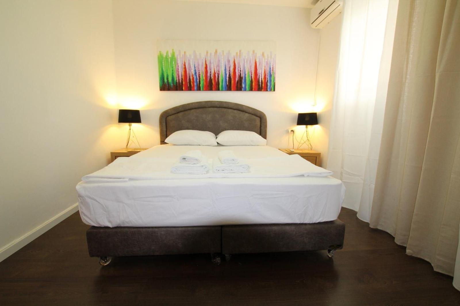 Three-Bedroom Apartment - Photo 14