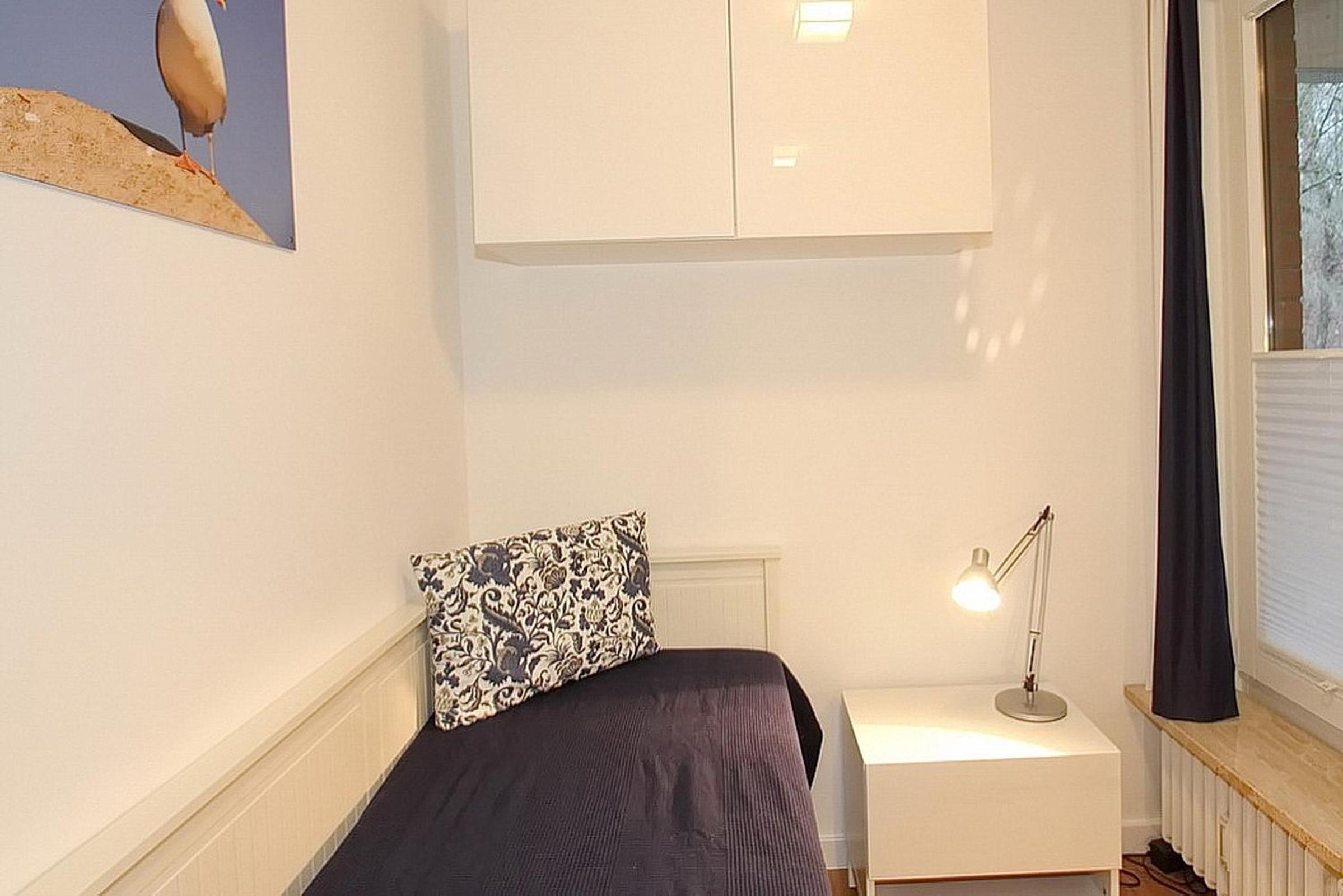 Apartment with Balcony photo 3