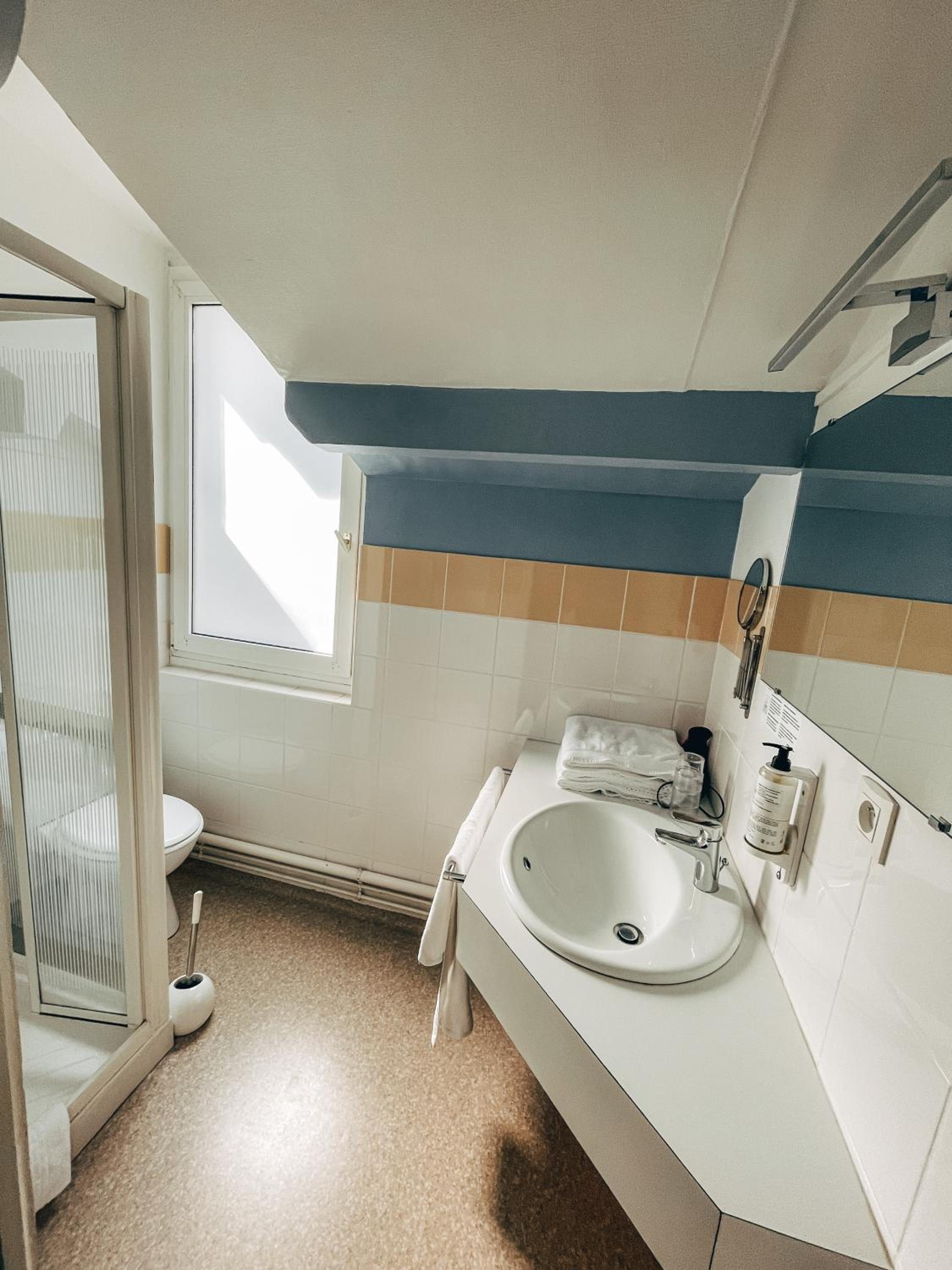 Superior Triple Room photo 2