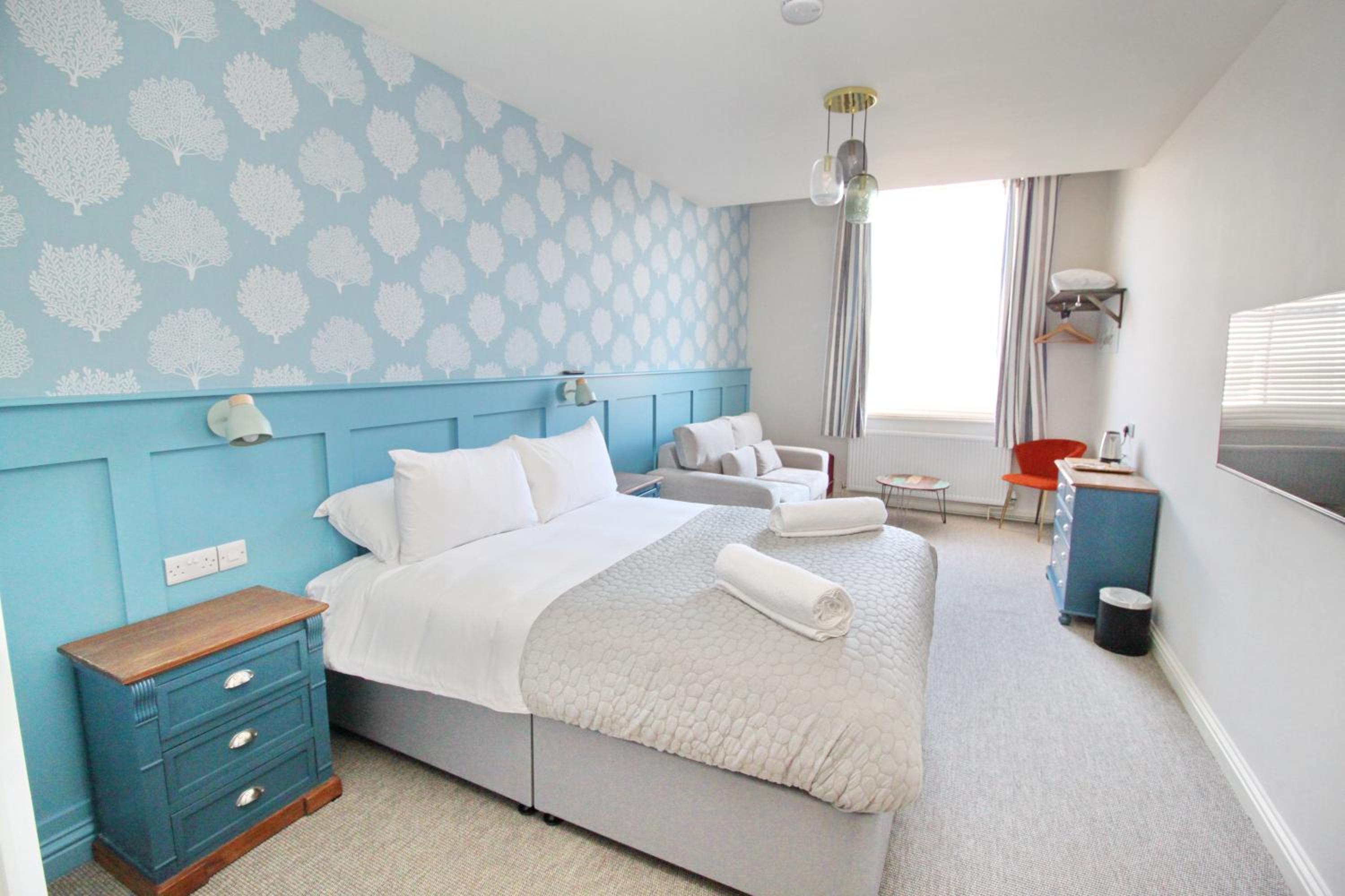 Deluxe Family Room photo 1