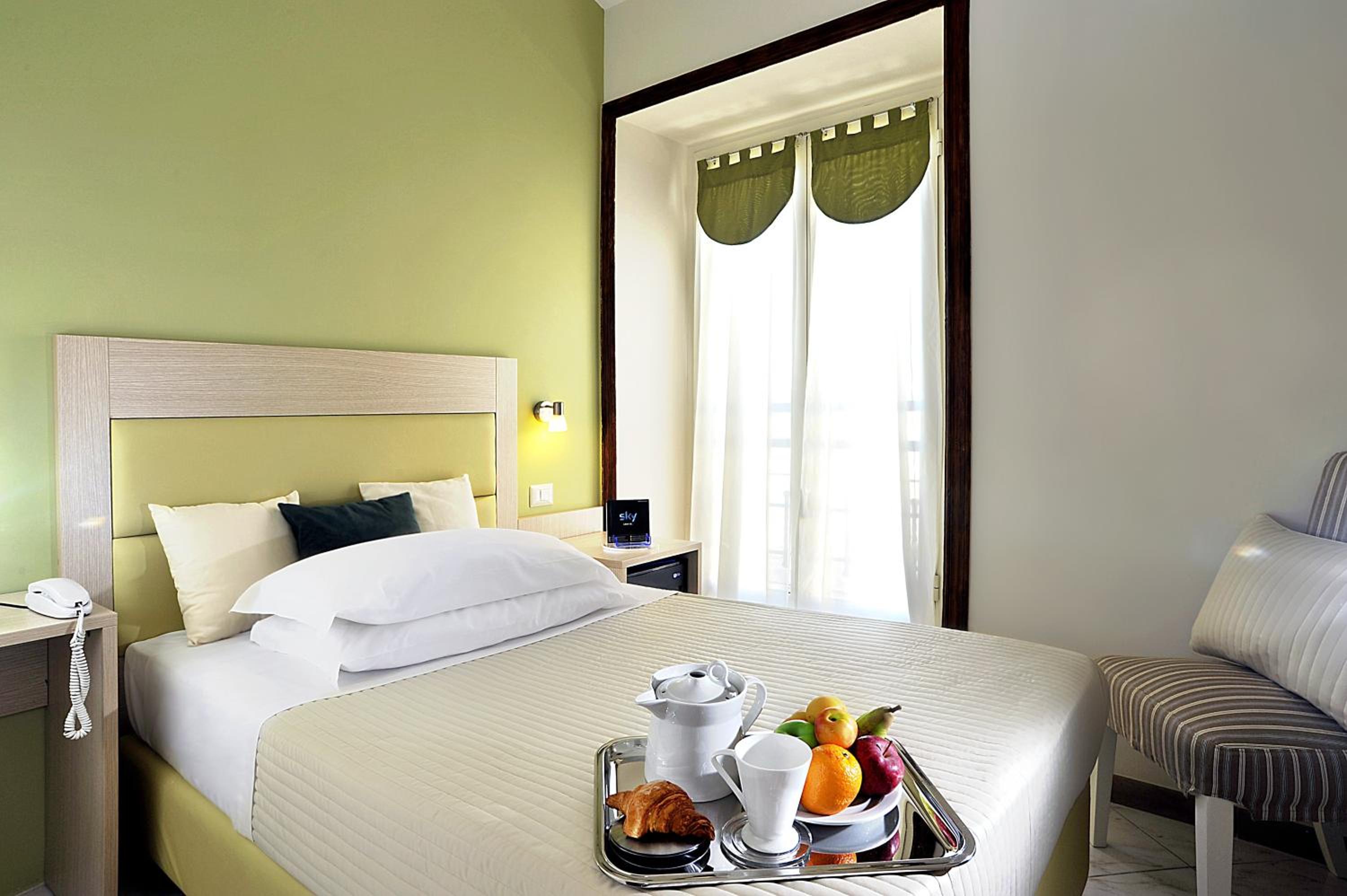 Double Room with French Bed photo 2