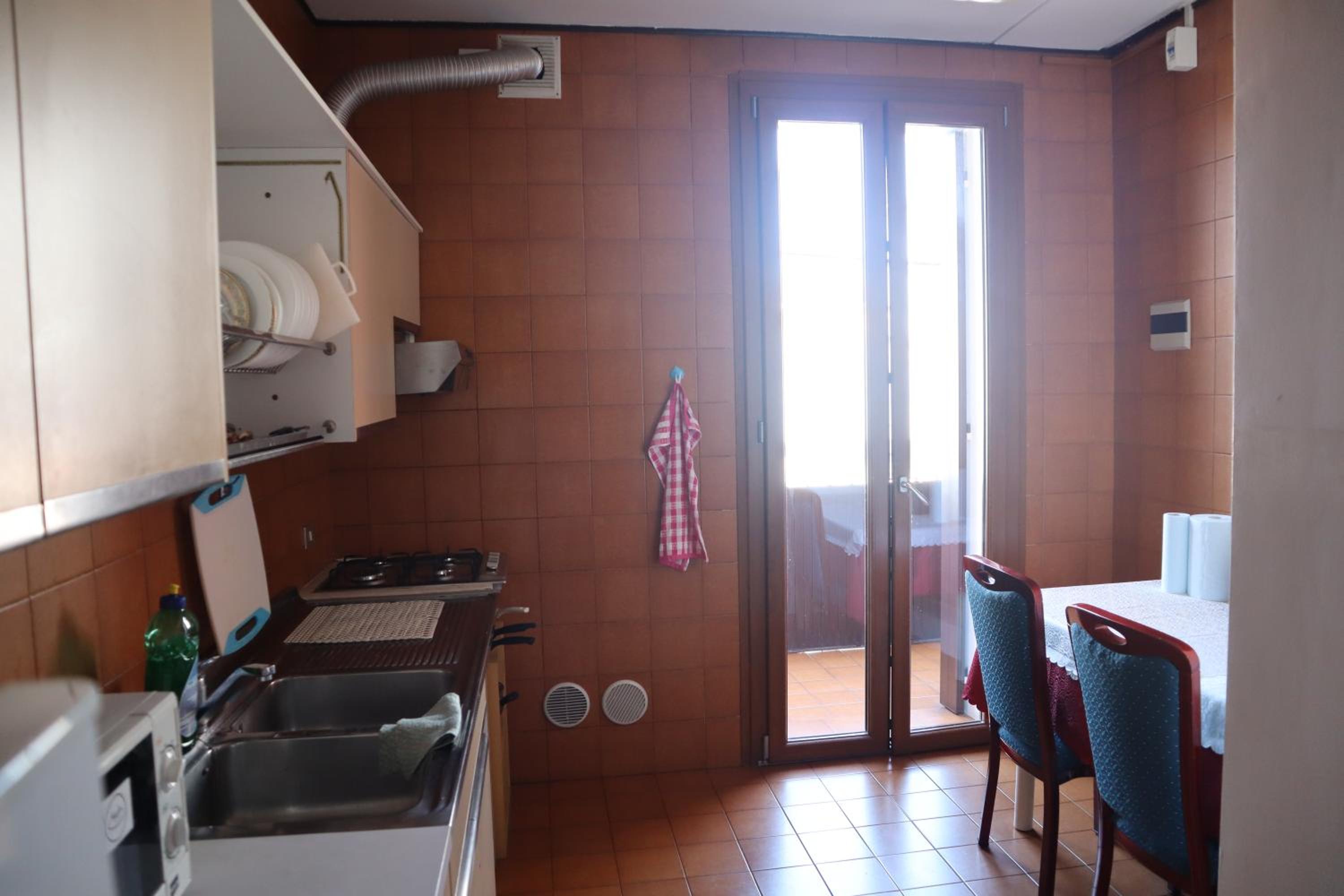 Double Room - Photo 15
