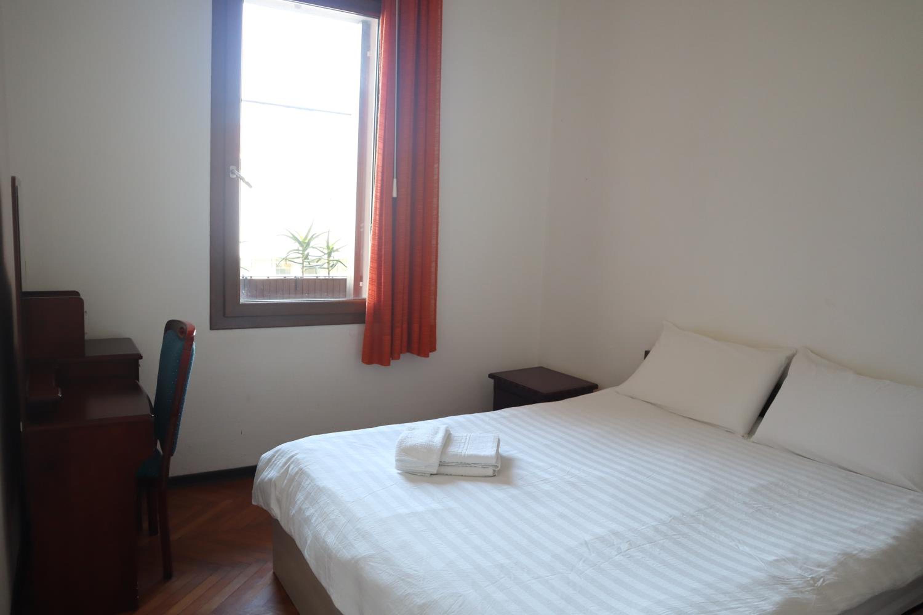 Double Room - Photo 31