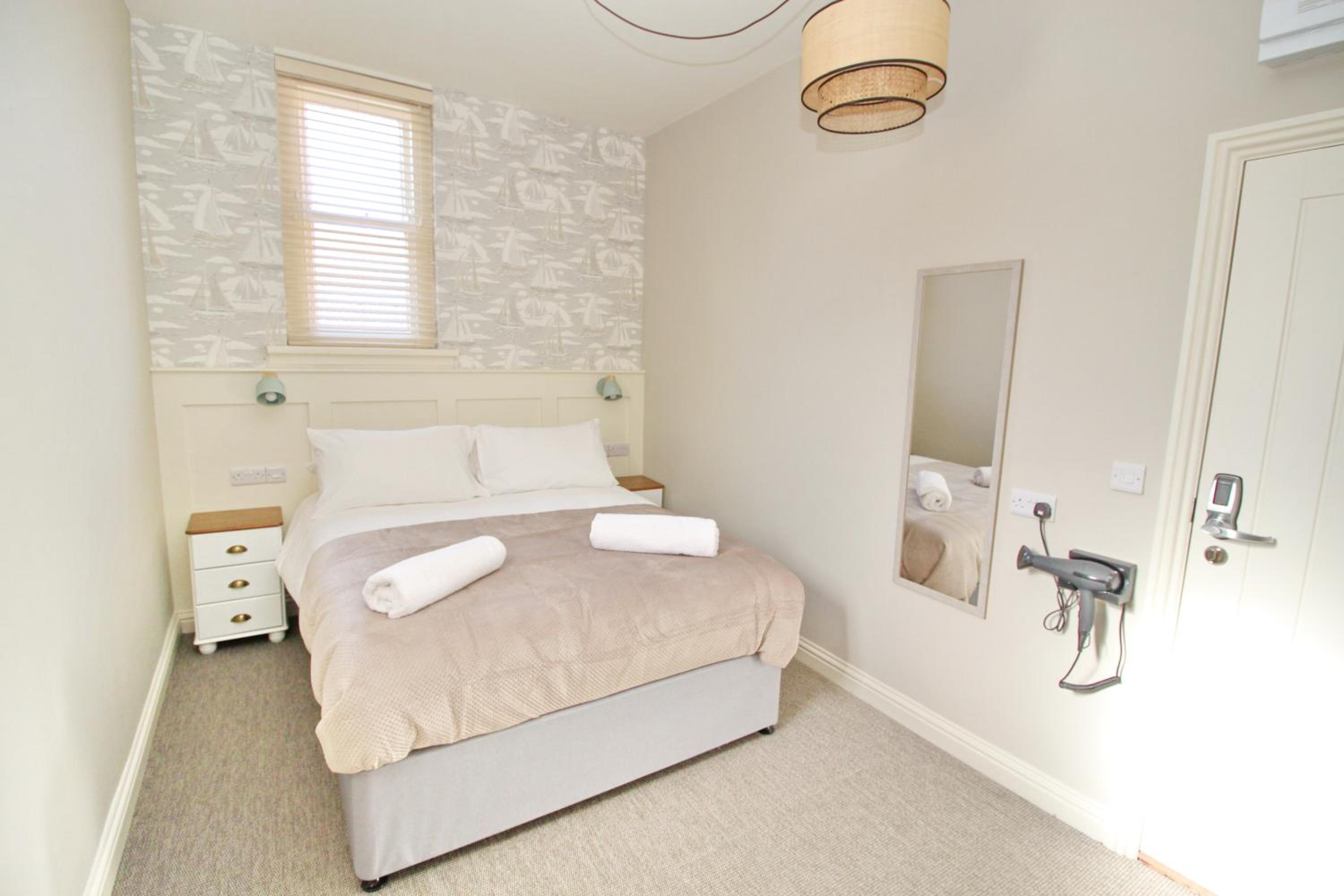 Deluxe King Room photo 1