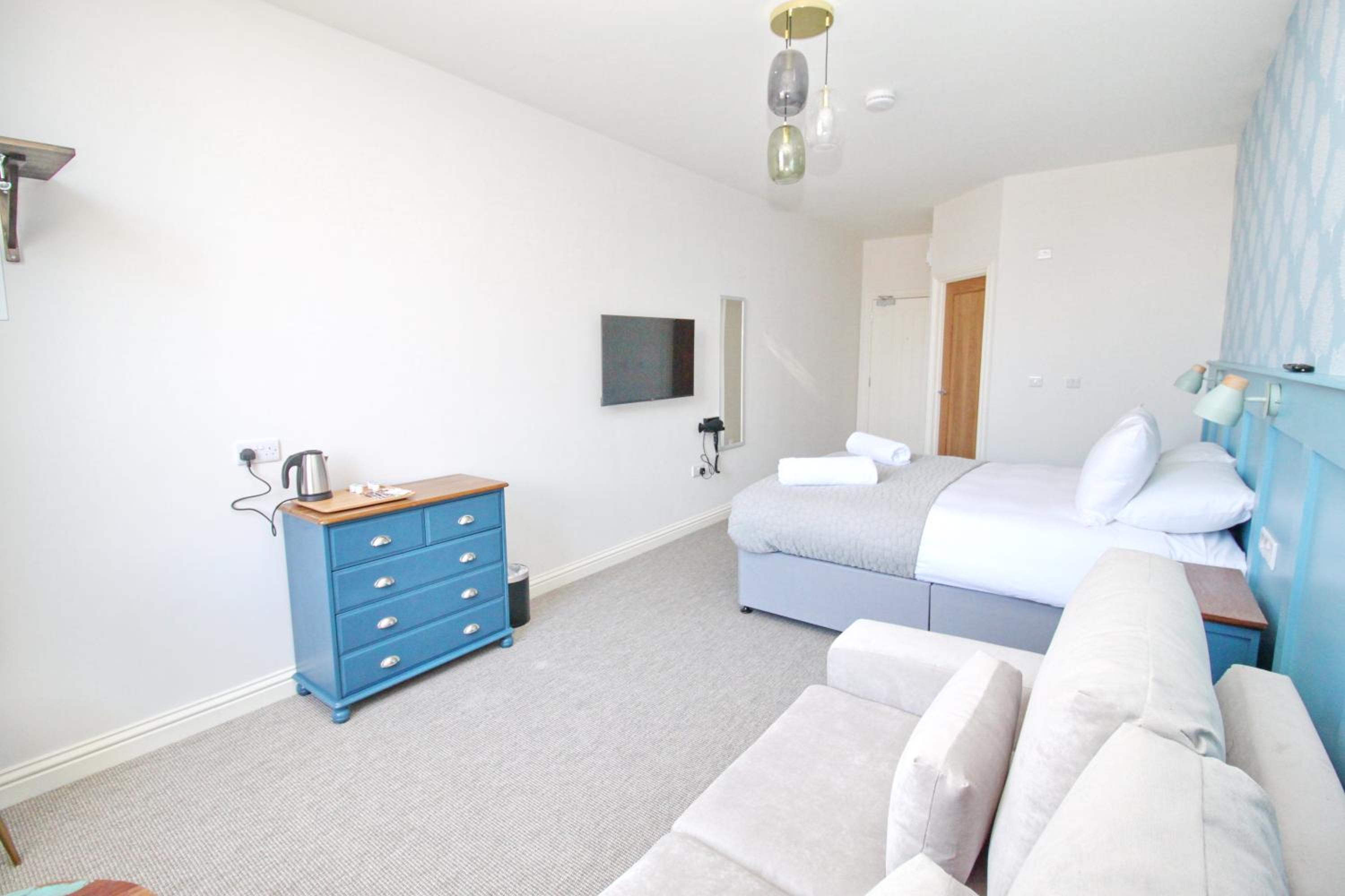 Deluxe Family Room photo 2