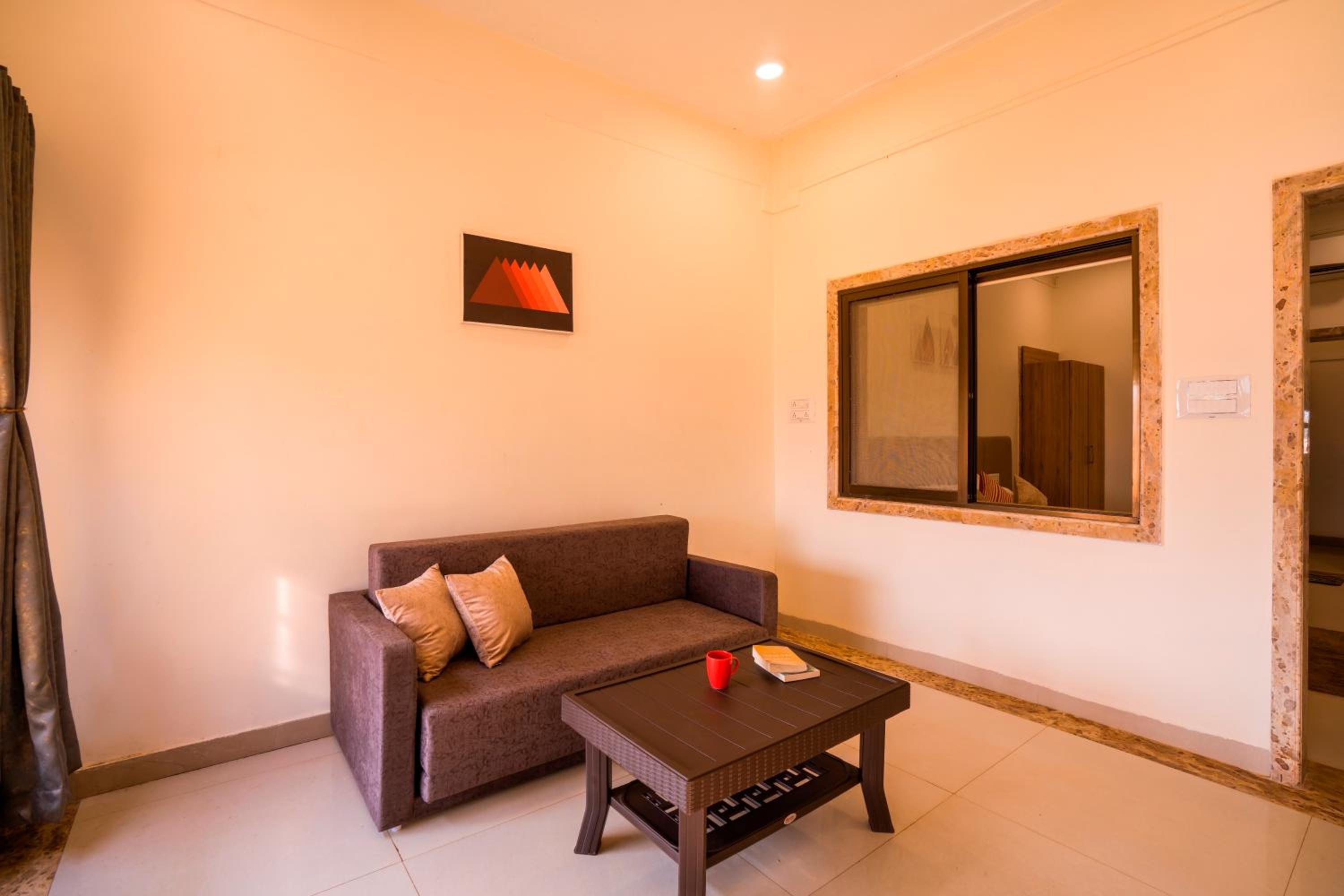 One-Bedroom Bungalow - Photo 6