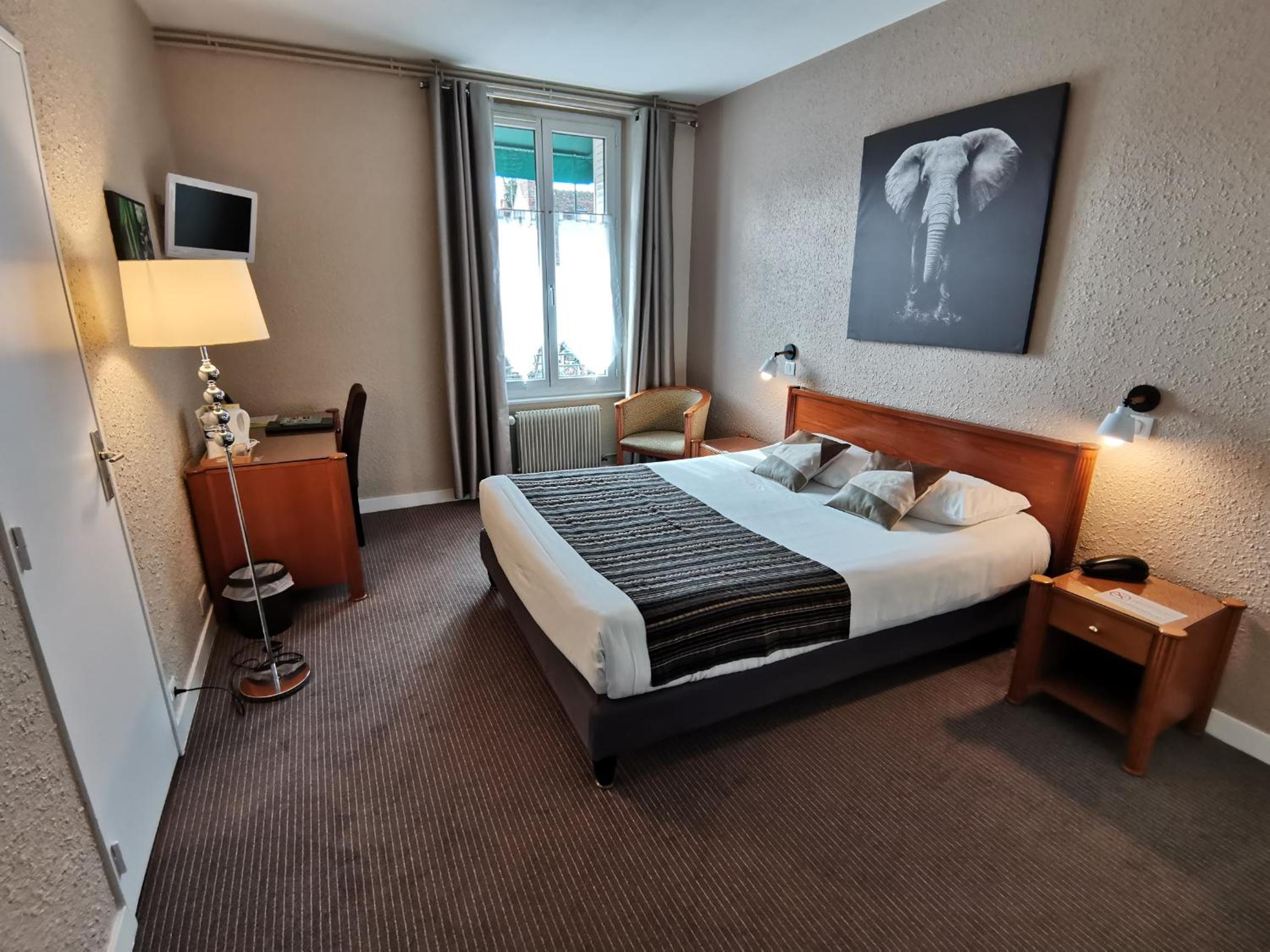 Double Room - Photo 2