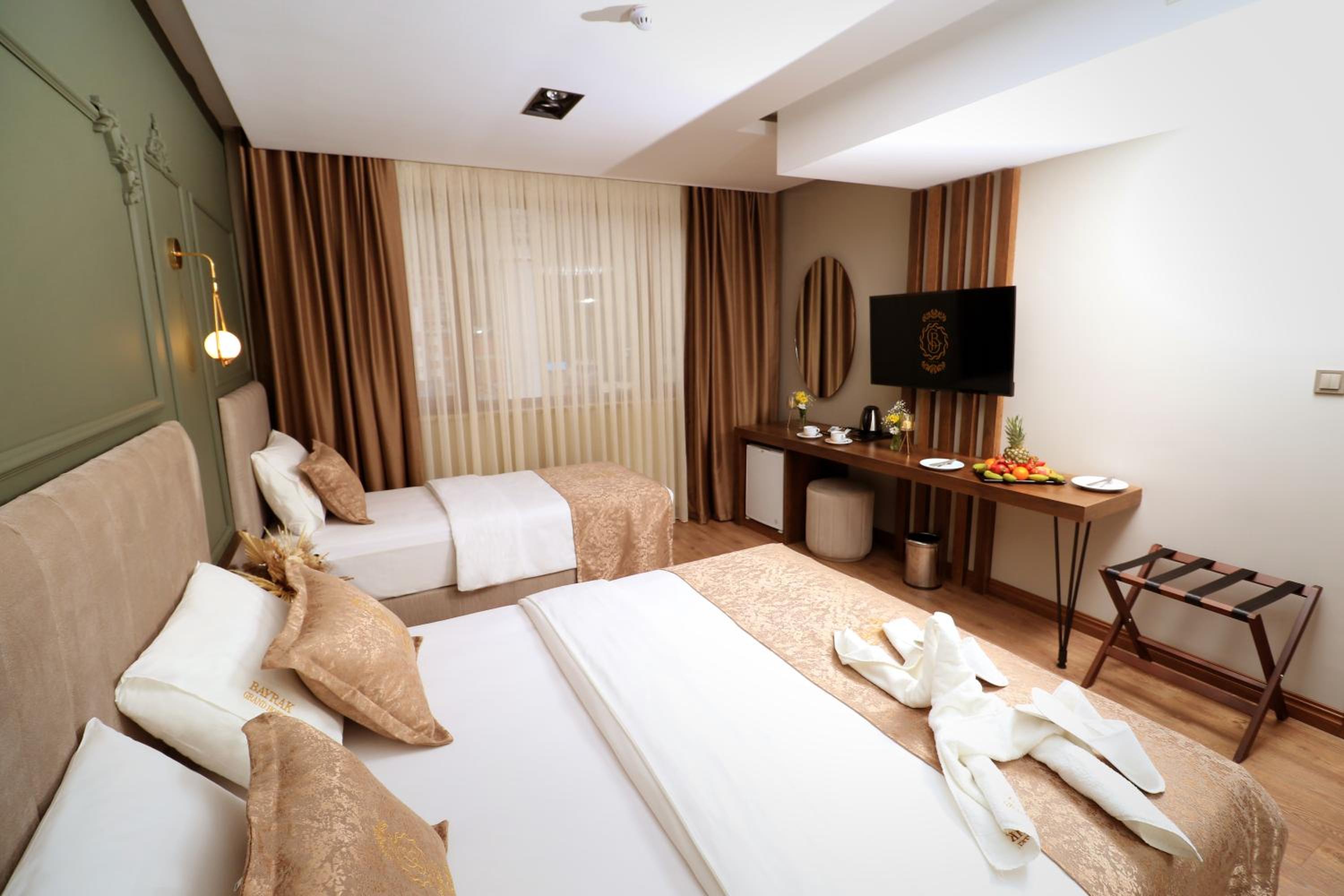 Standard Triple Room - Photo 2