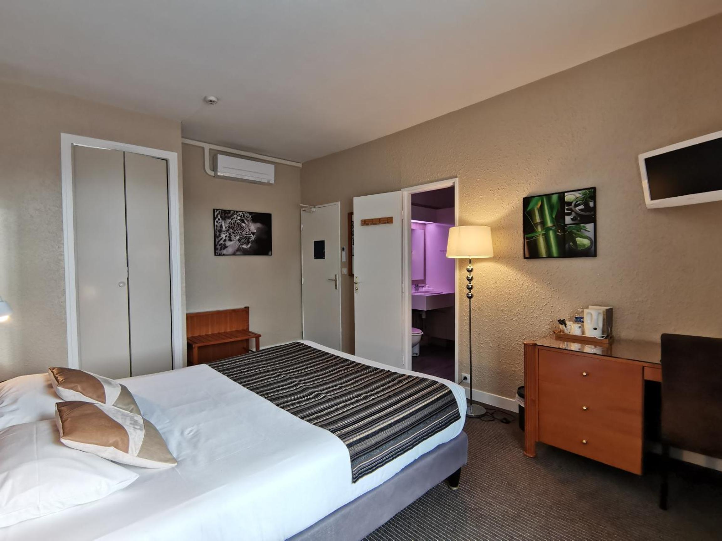 Double Room - Photo 4