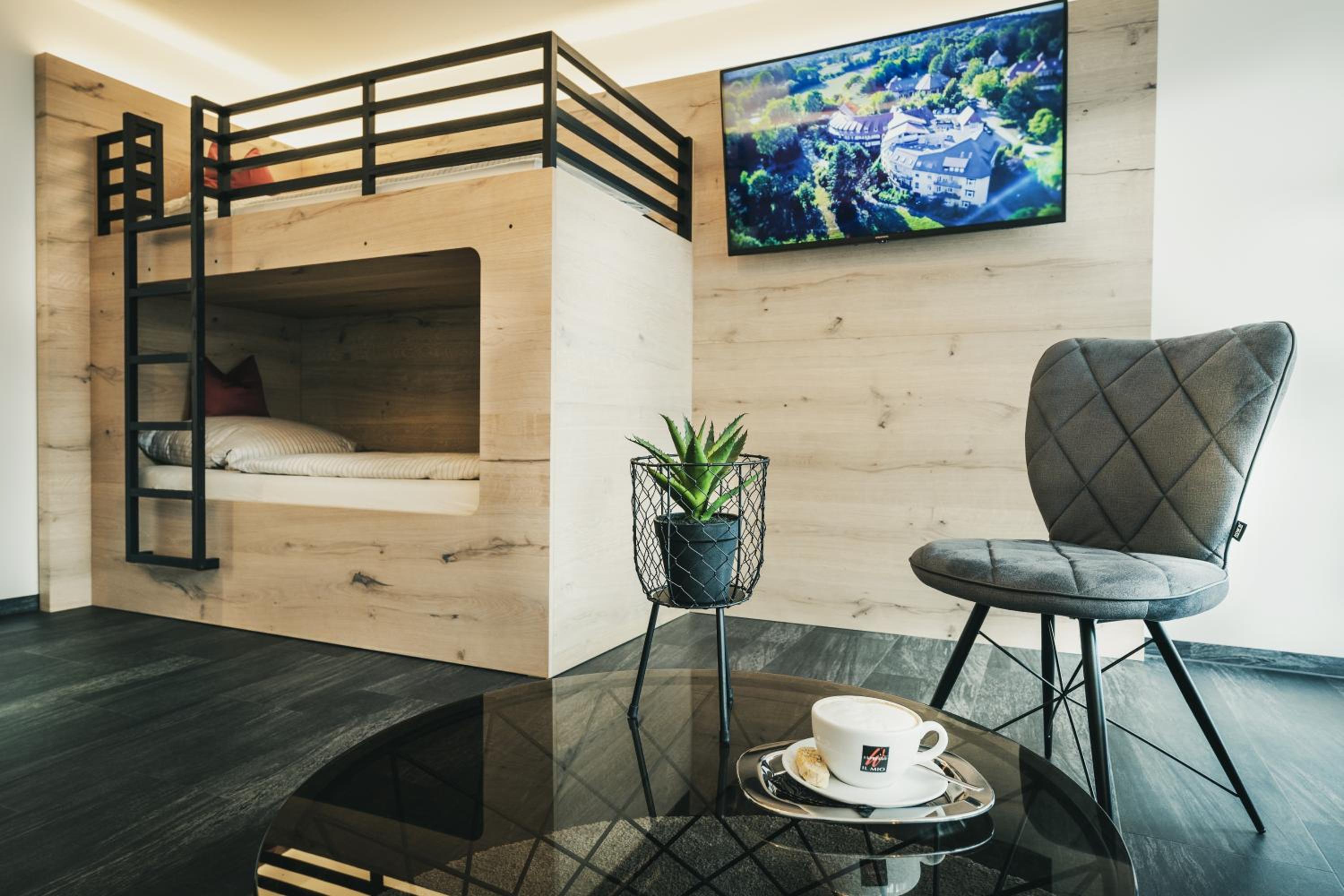 Family Suite - Photo 1