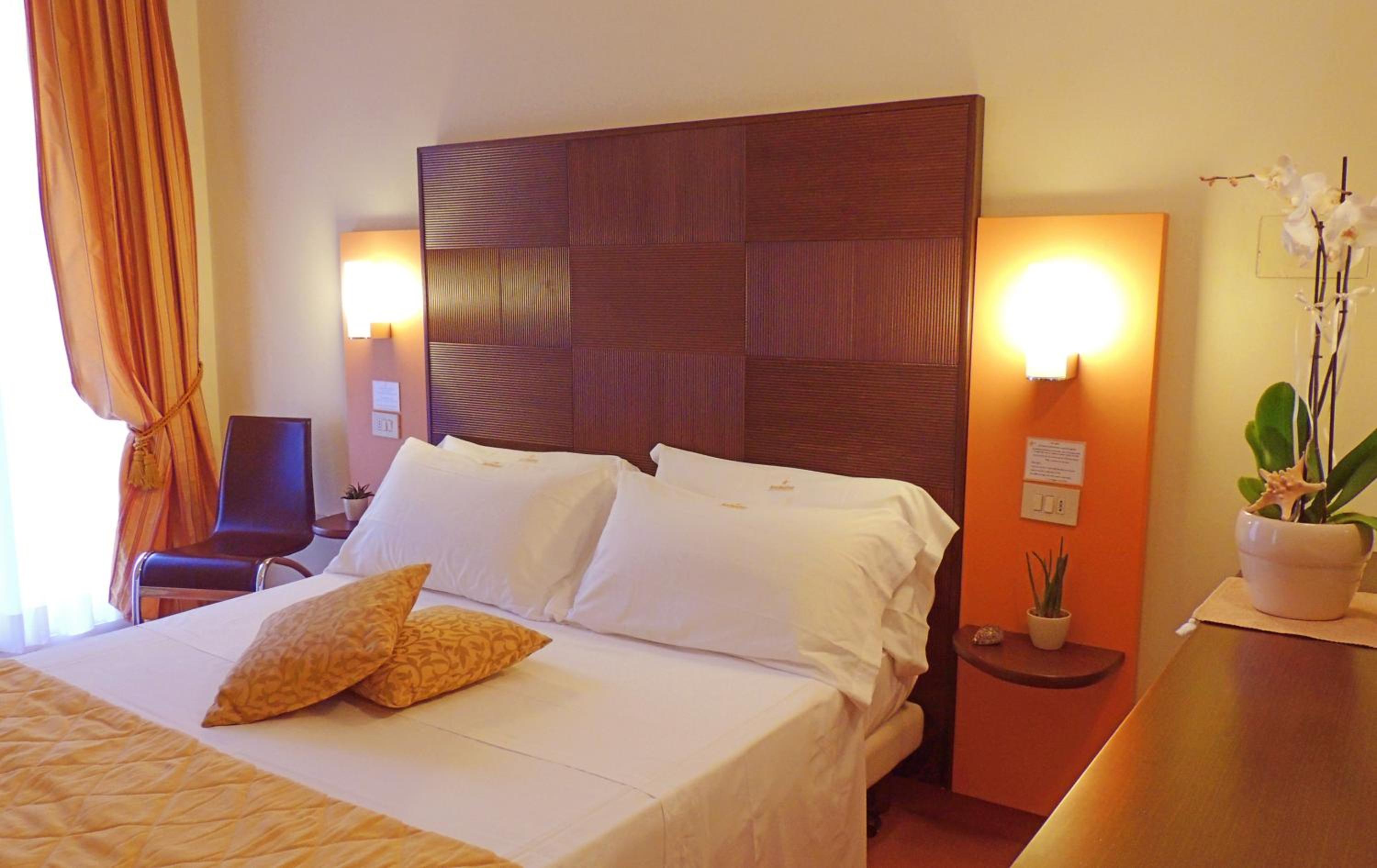 Economy Double Room - Photo 1