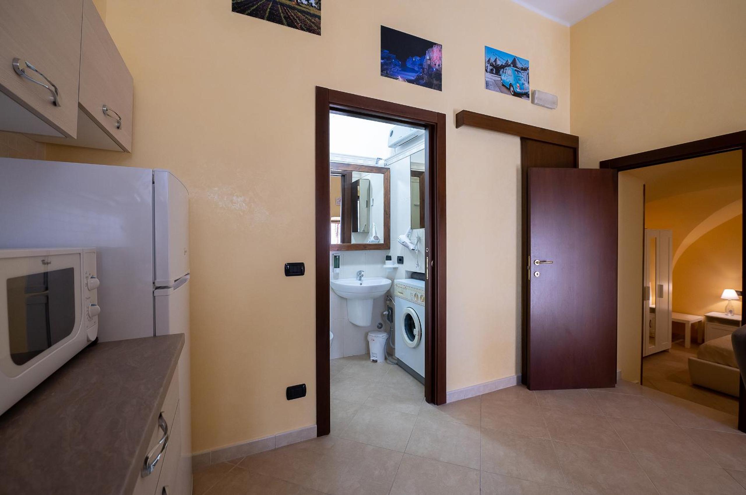 One-Bedroom House photo 1