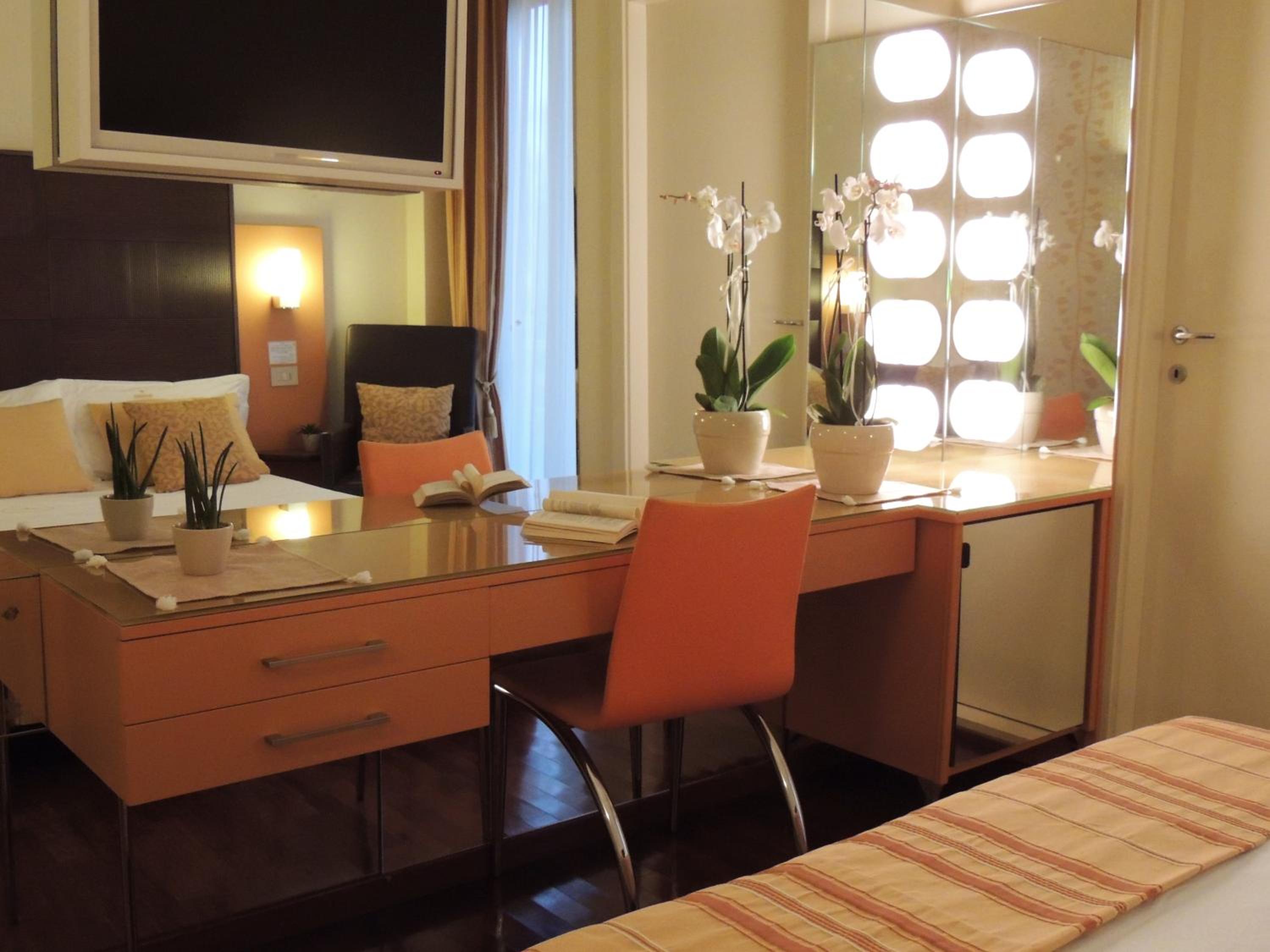 Suite - Photo 4