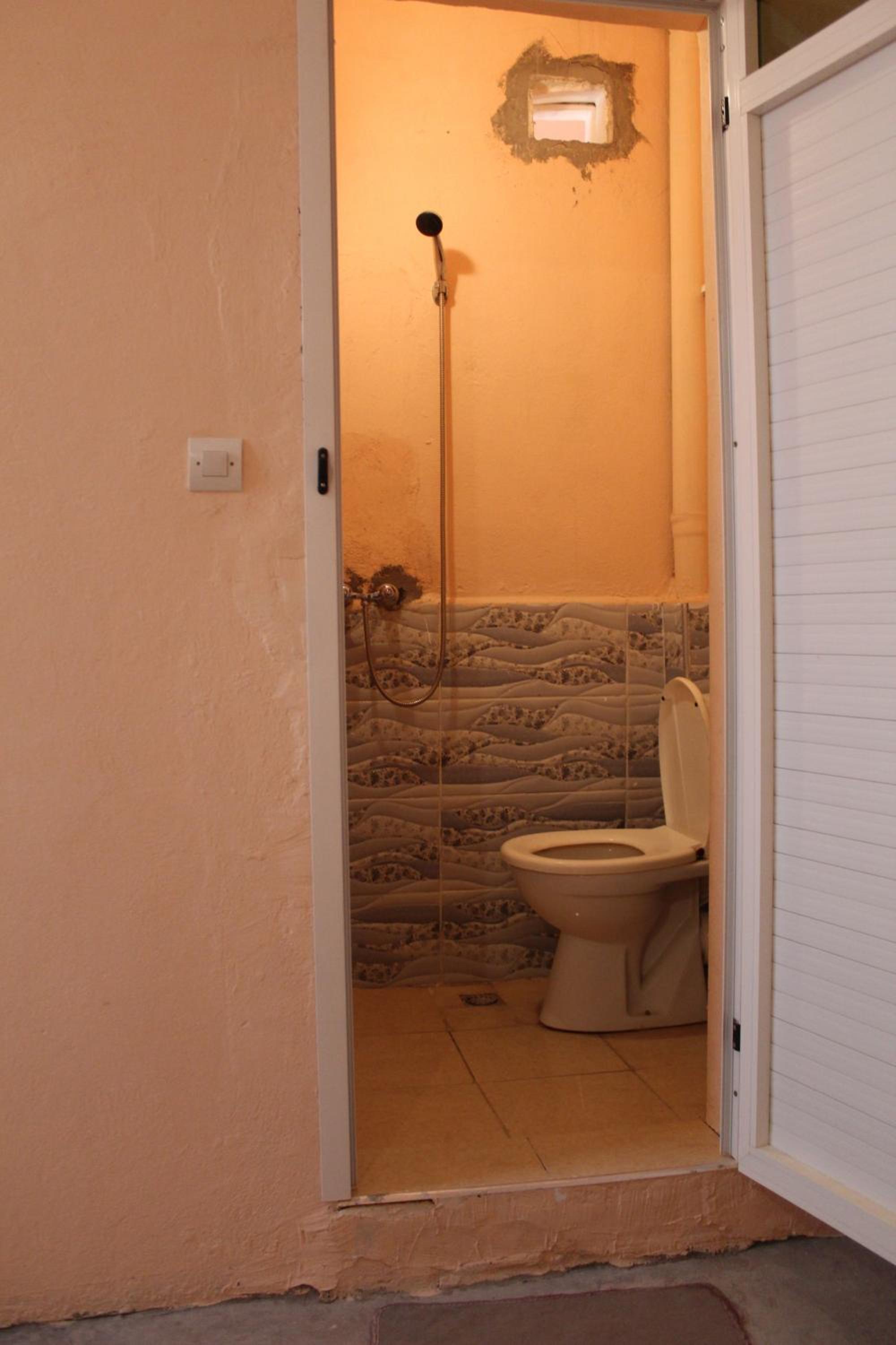 Double or Twin Room - Photo 8