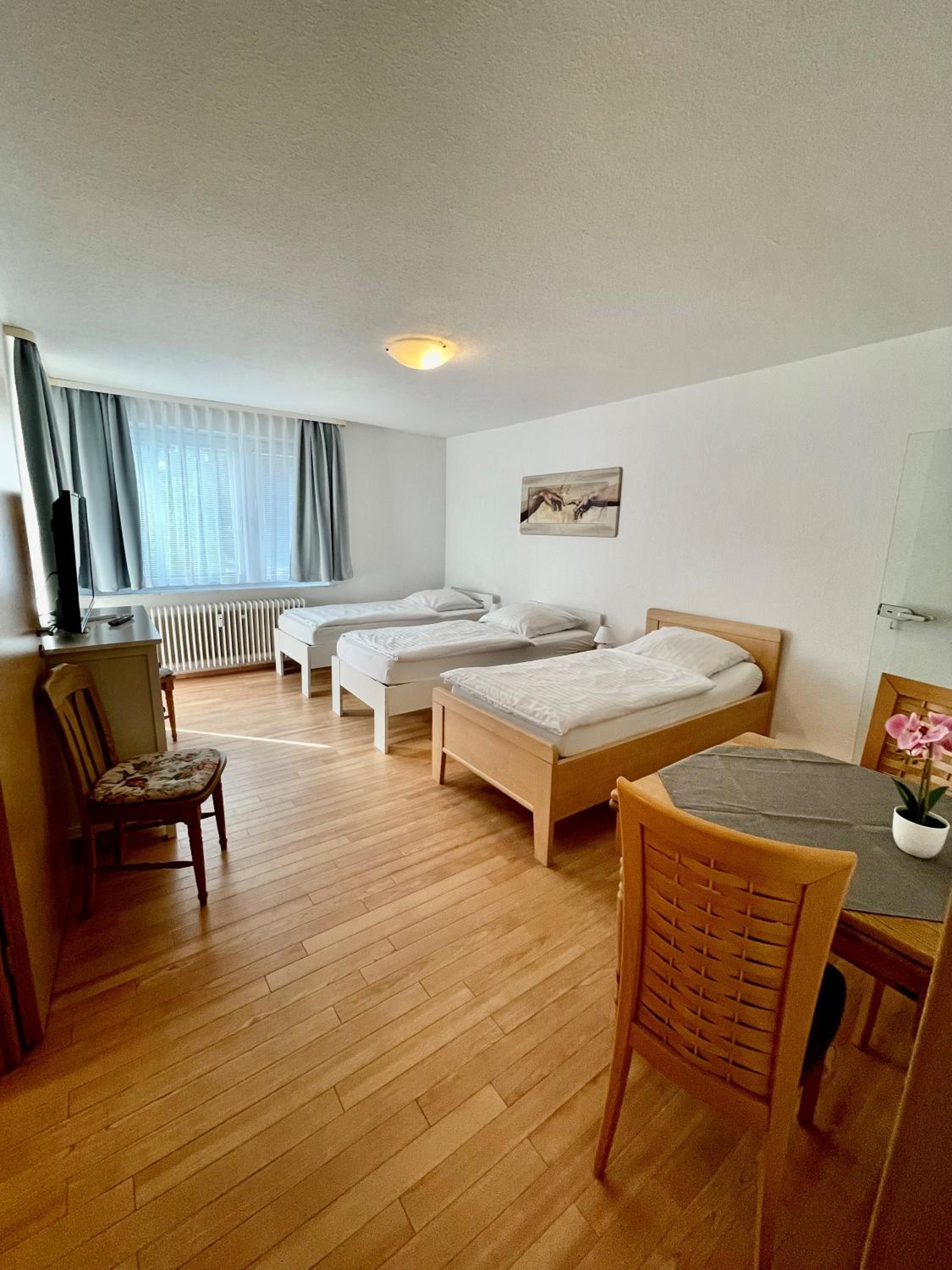 Two-Bedroom Apartment - Photo 7