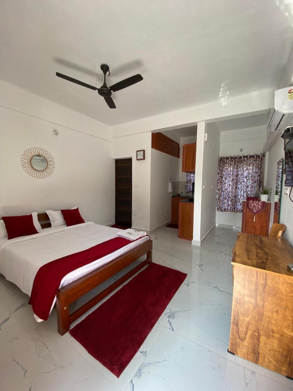 One-Bedroom Apartment with Pool View photo 1