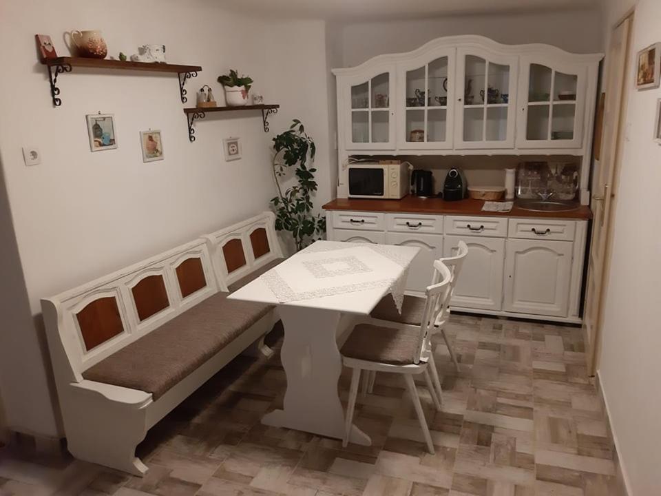 Superior Family Room - Photo 30