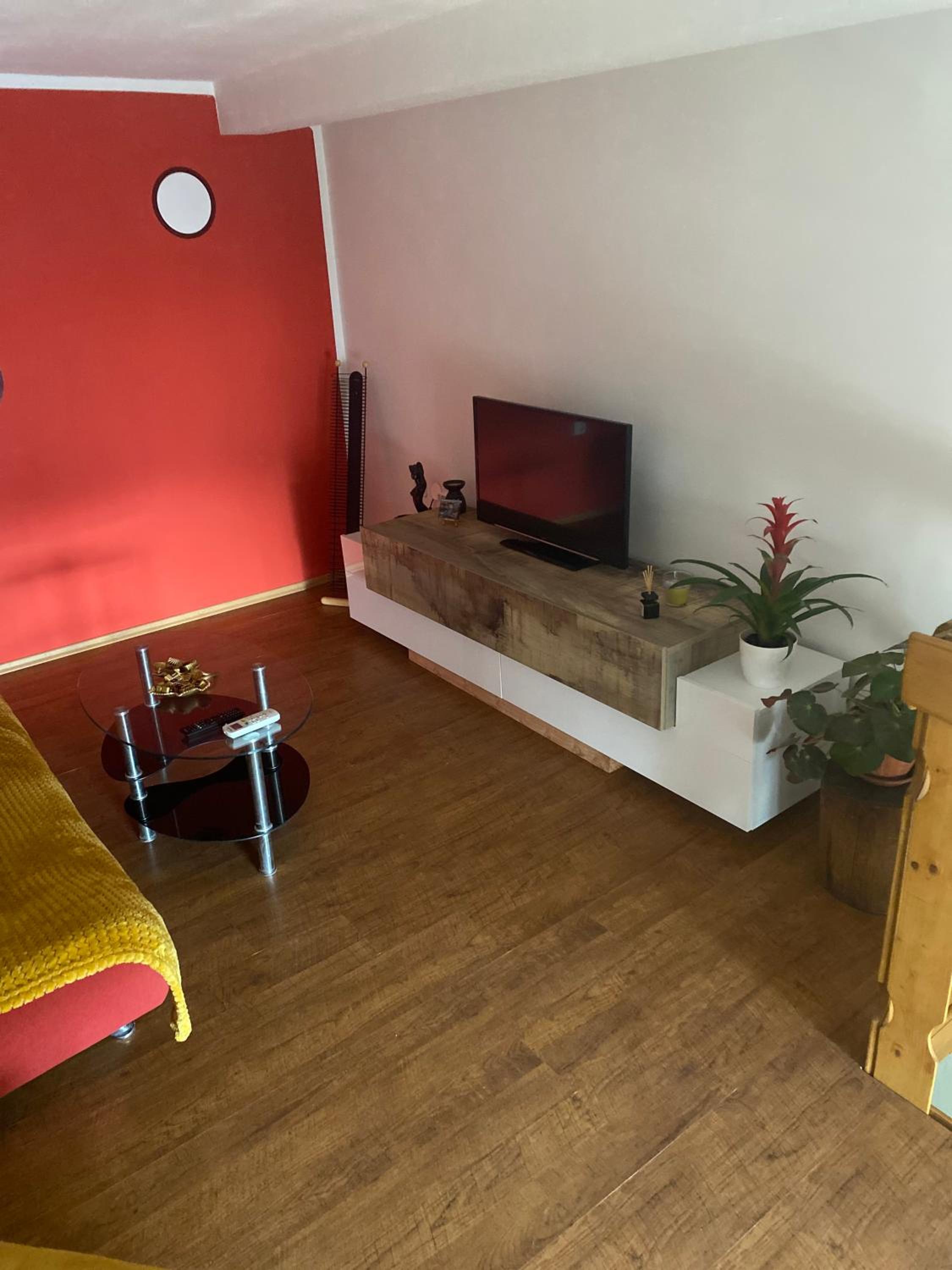 One-Bedroom Apartment - Photo 14