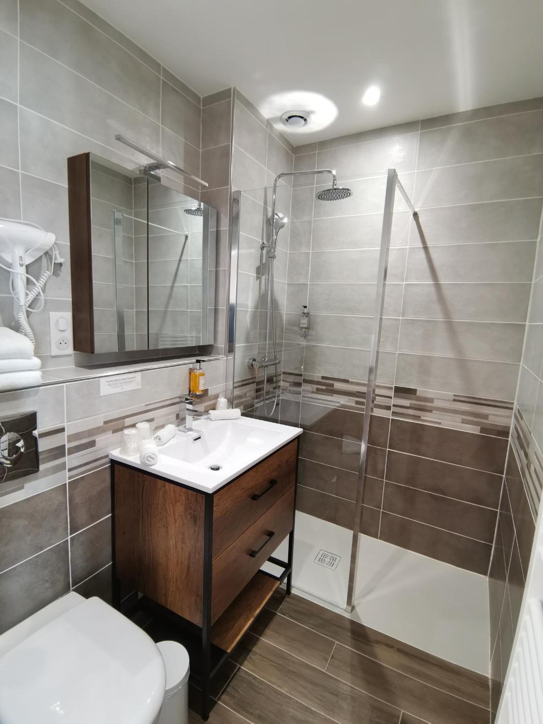 Triple Room - Photo 3