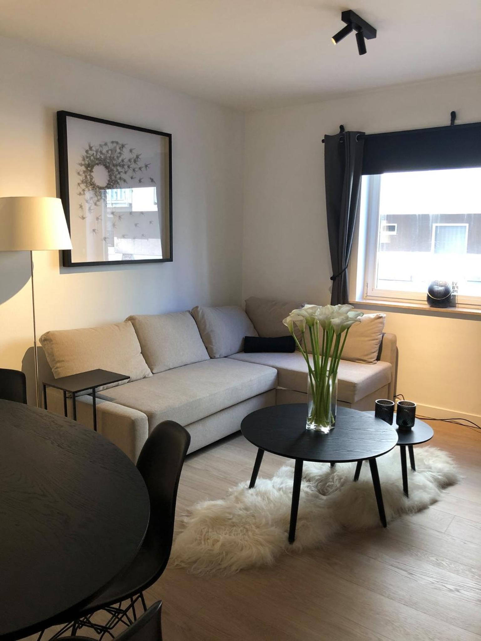 One-Bedroom Apartment photo 1
