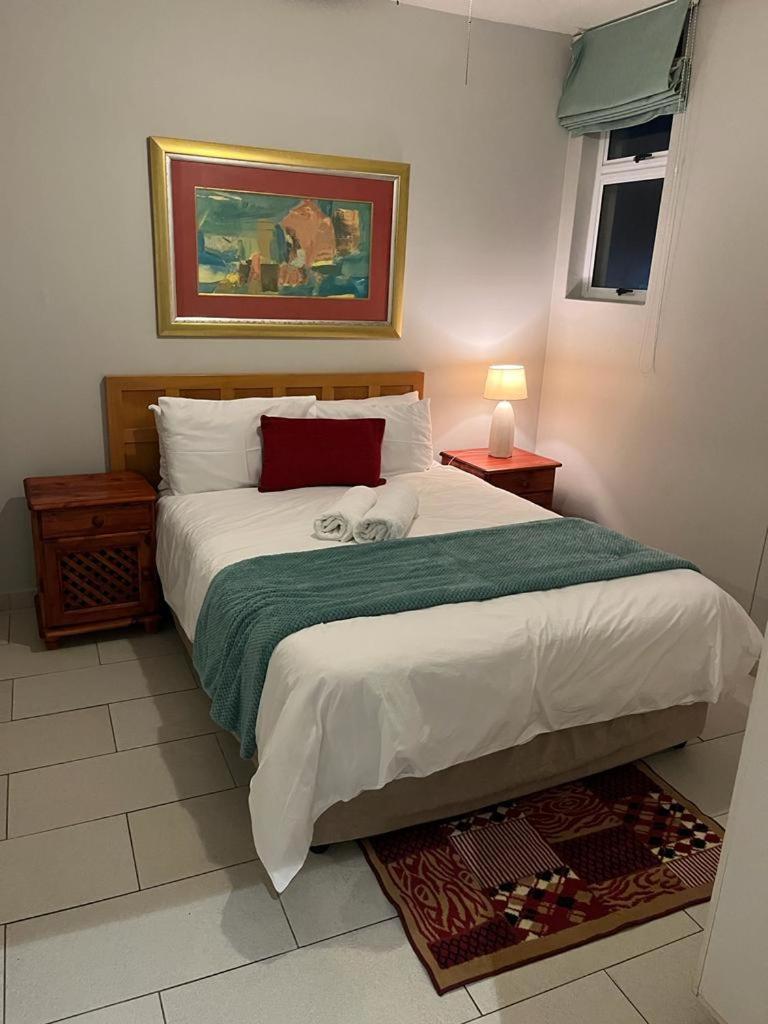 Three-Bedroom Apartment photo 1