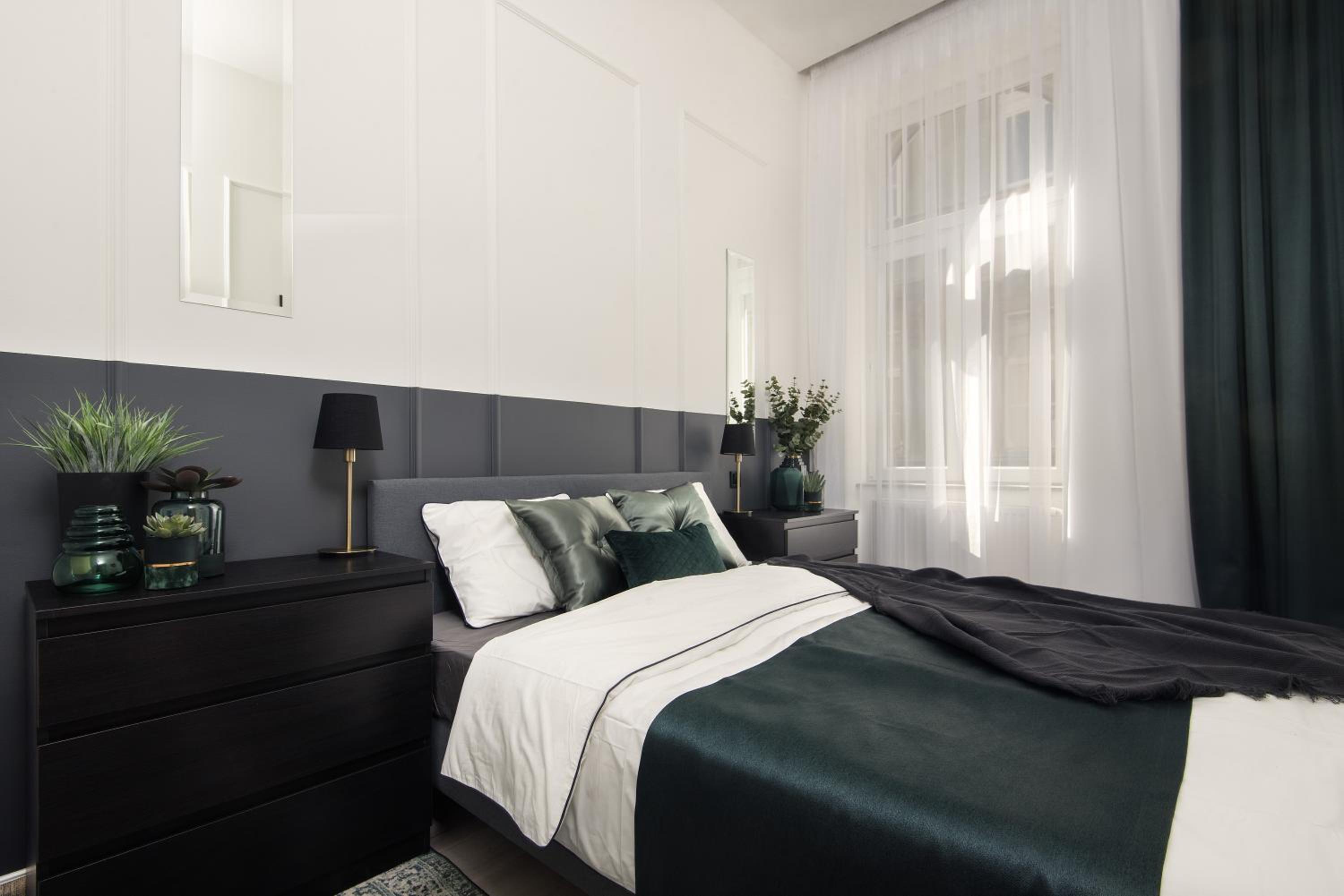 Three-Bedroom Apartment - Photo 14