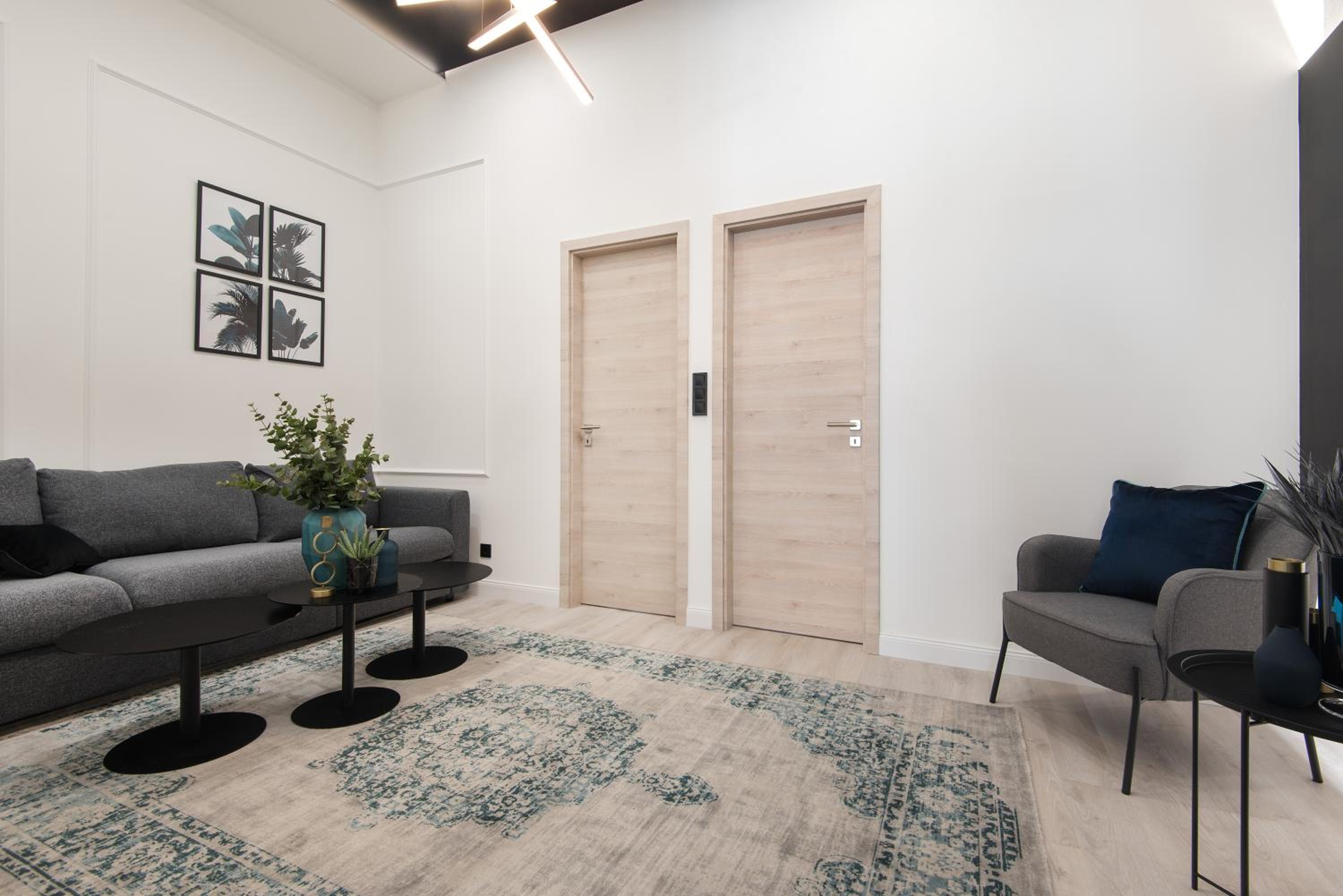 Three-Bedroom Apartment - Photo 15