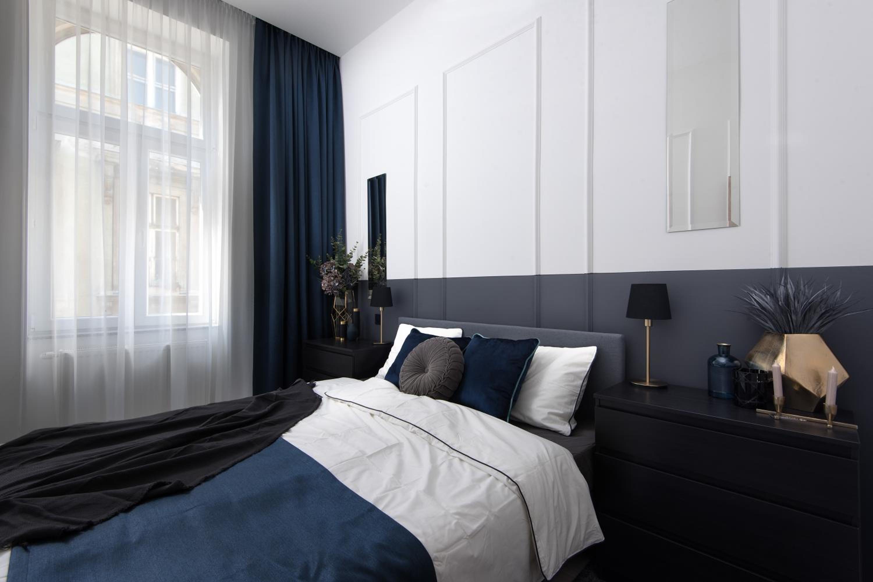 Three-Bedroom Apartment - Photo 23
