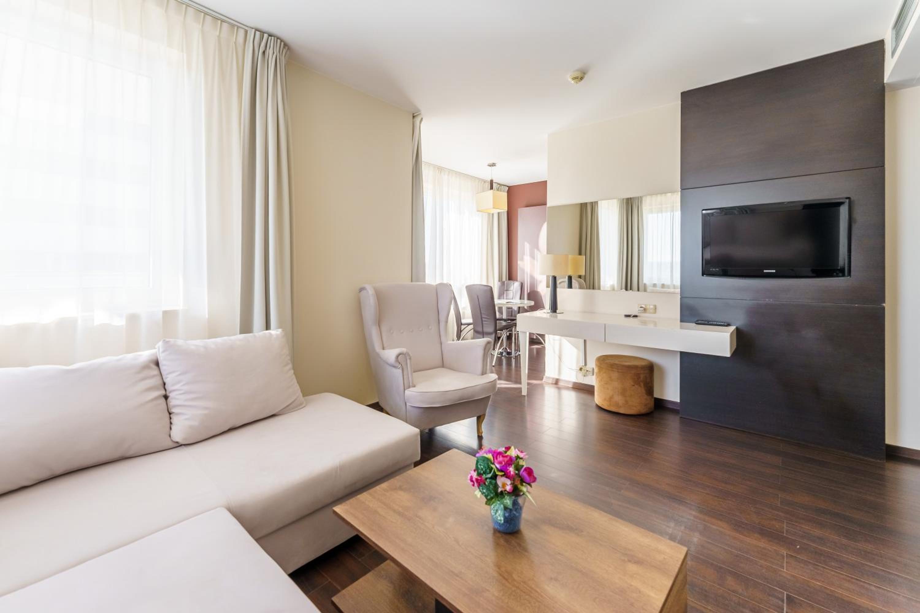 Apartment with Terrace photo 1