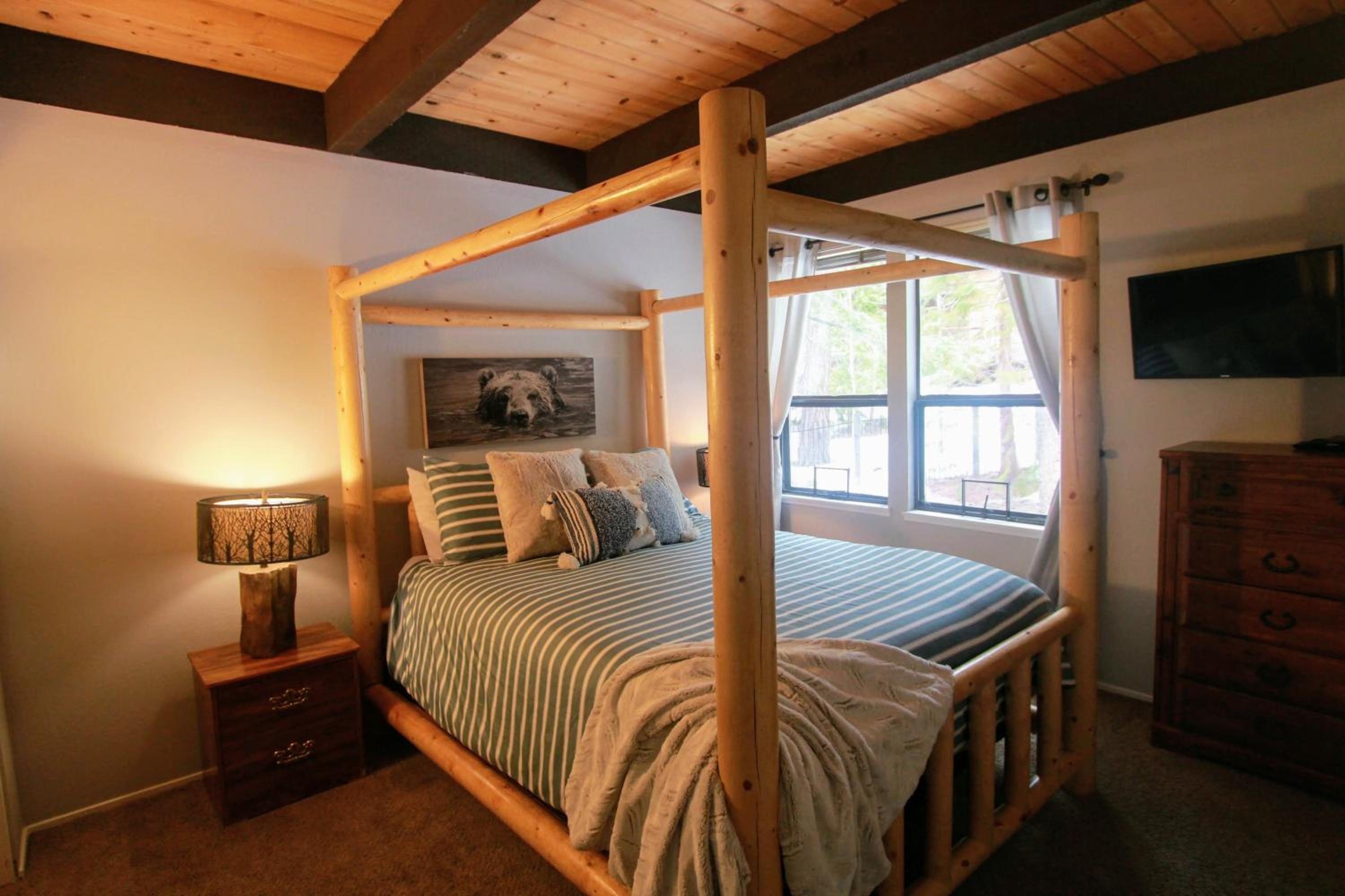 Four-Bedroom House photo 3