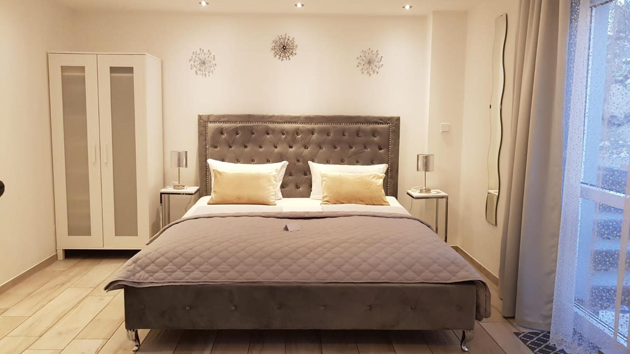 Deluxe double room with king size bed - Annex photo 3