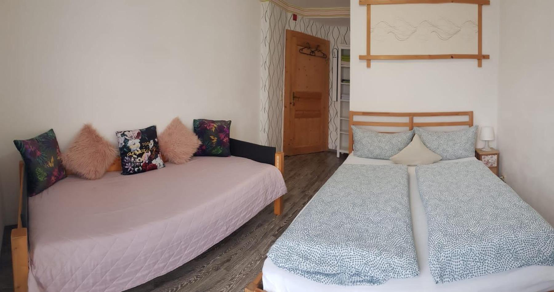 Double Room with Terrace and Private Bathroom photo 3