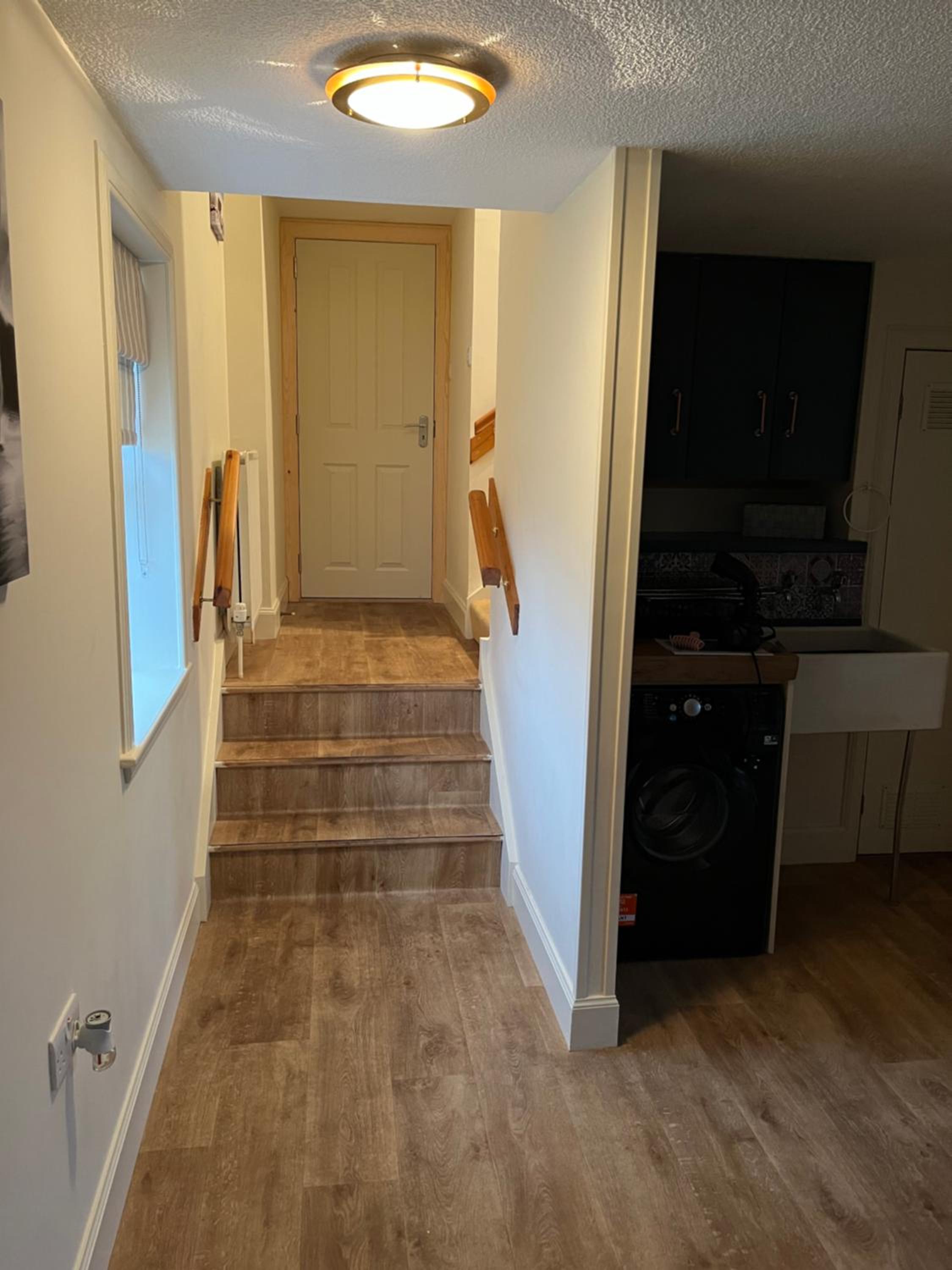 One-Bedroom Apartment - Photo 3
