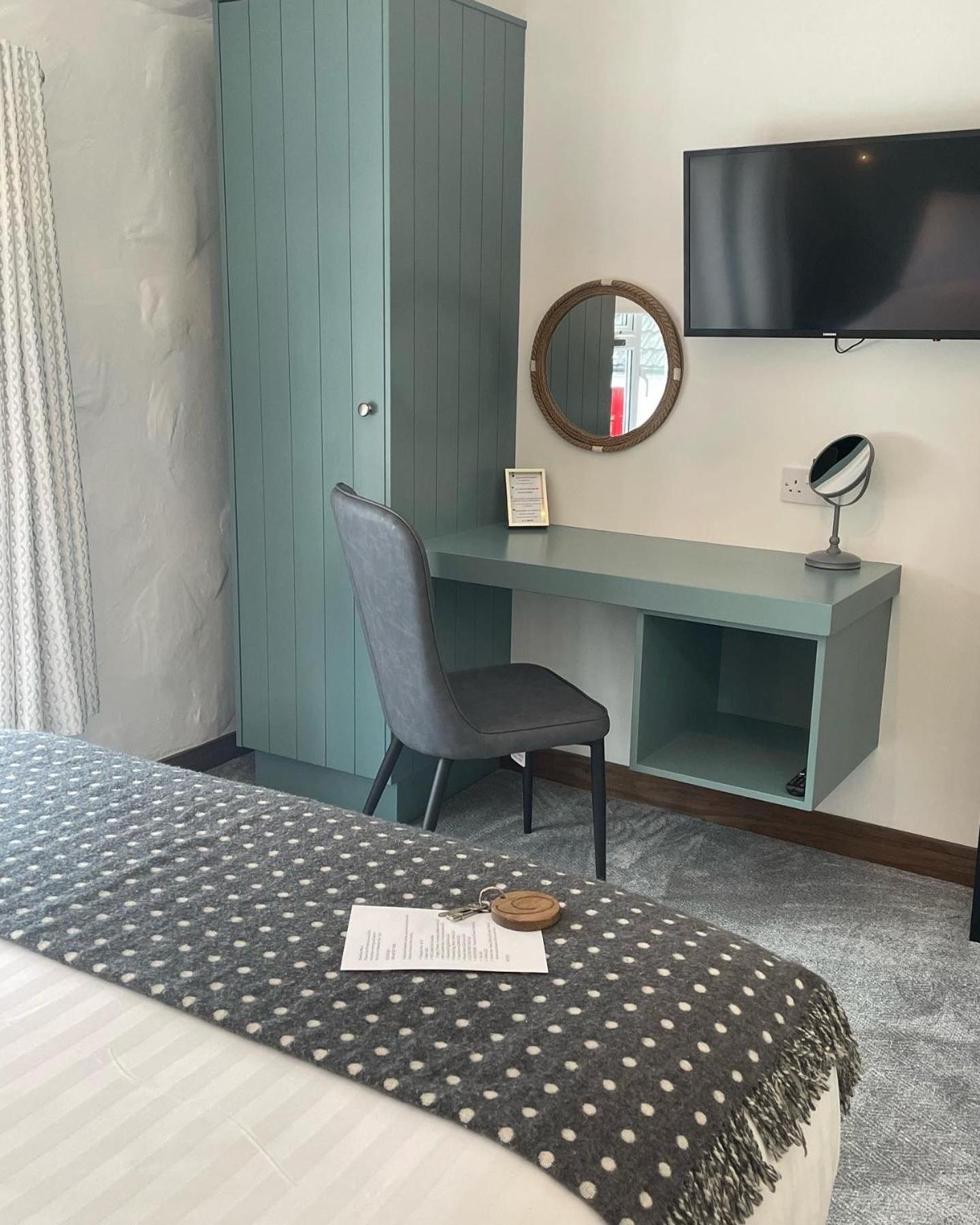 Double Room - Photo 2
