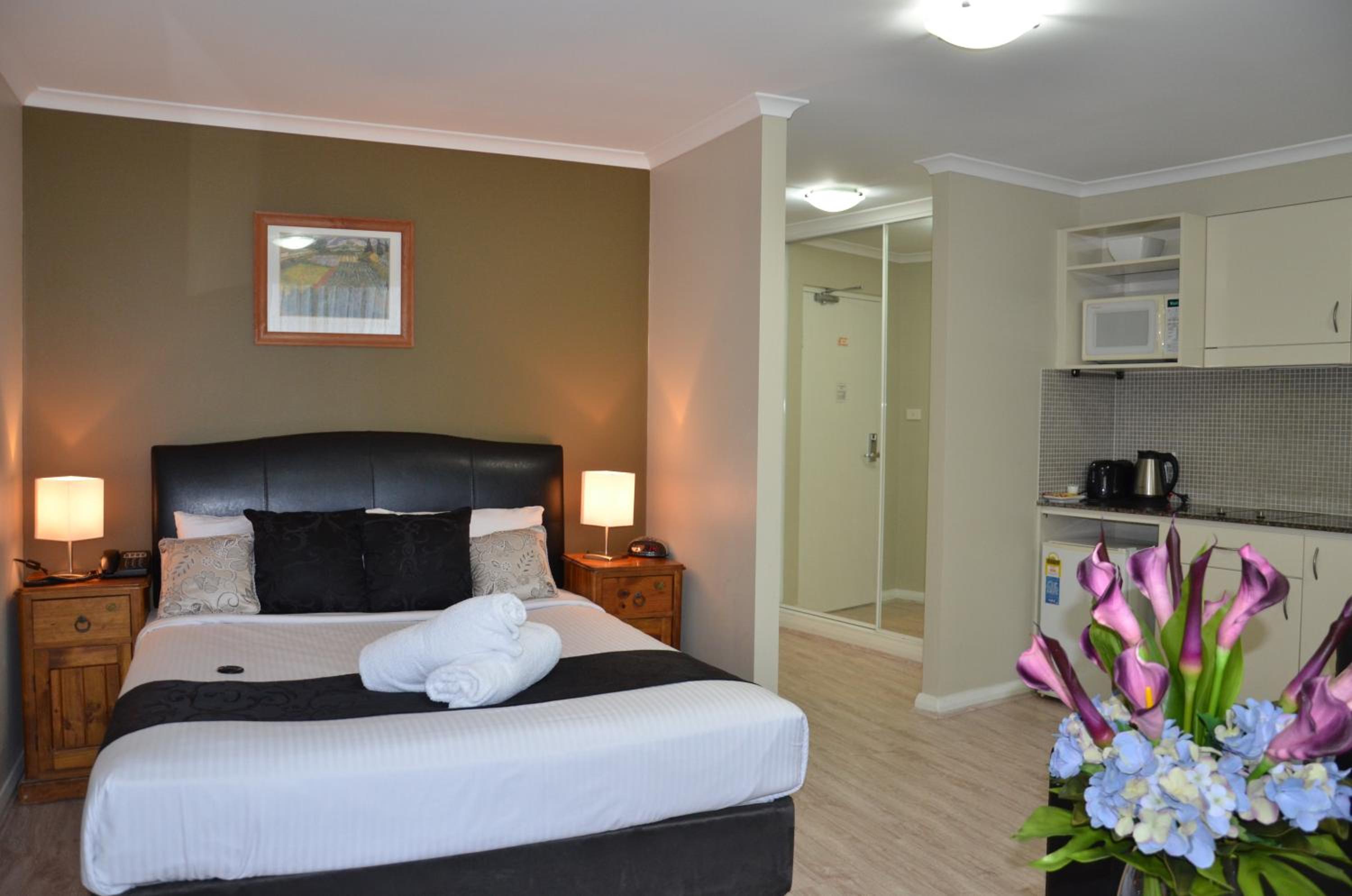 Studio Apartment