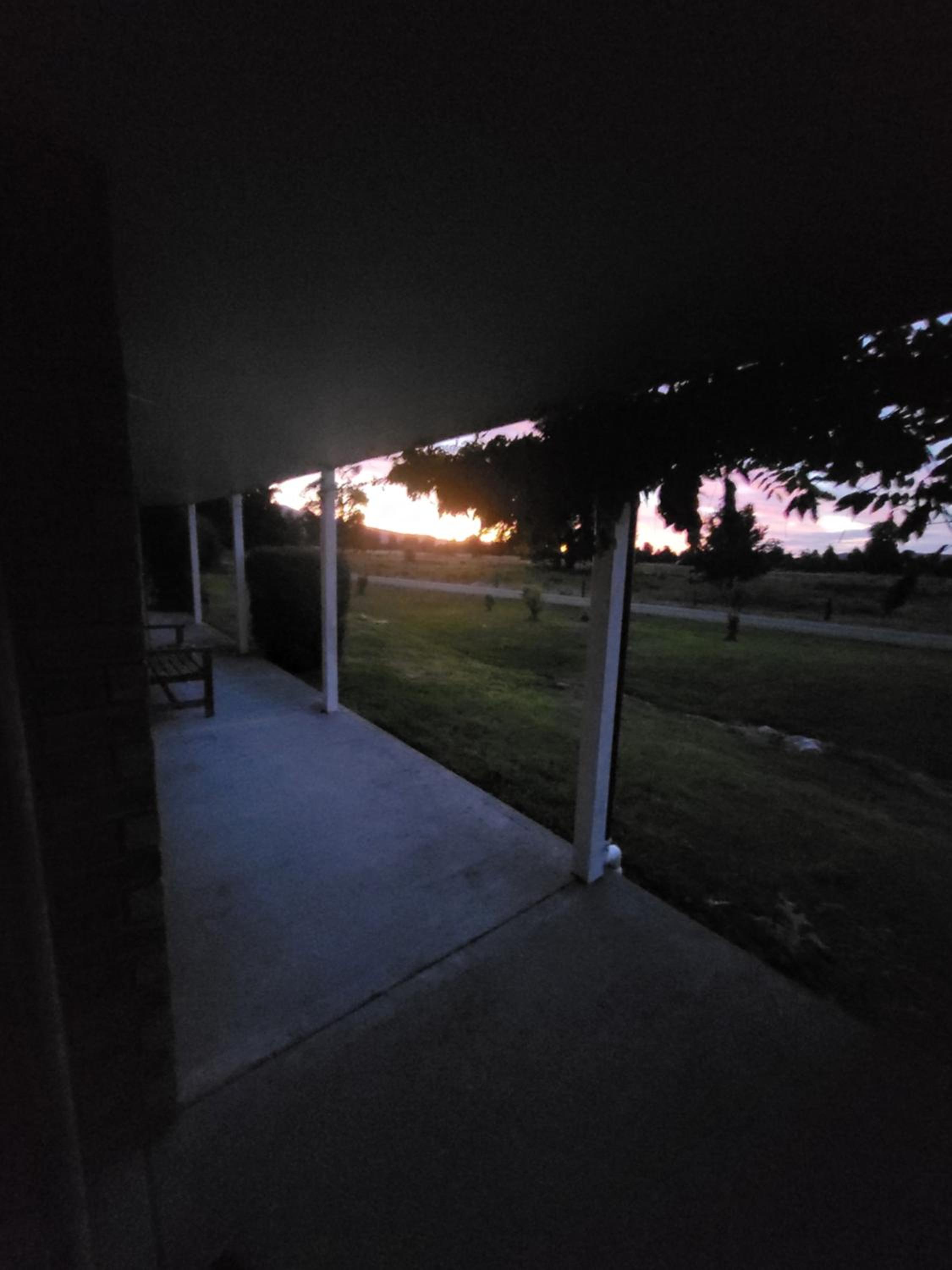 Six-Bedroom House - Photo 13