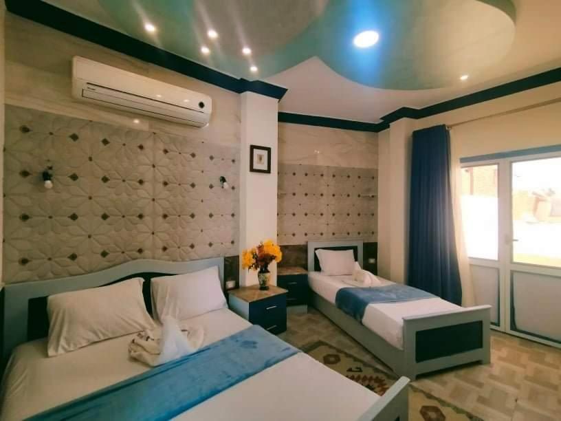 Triple Room with Sea View - Photo 4