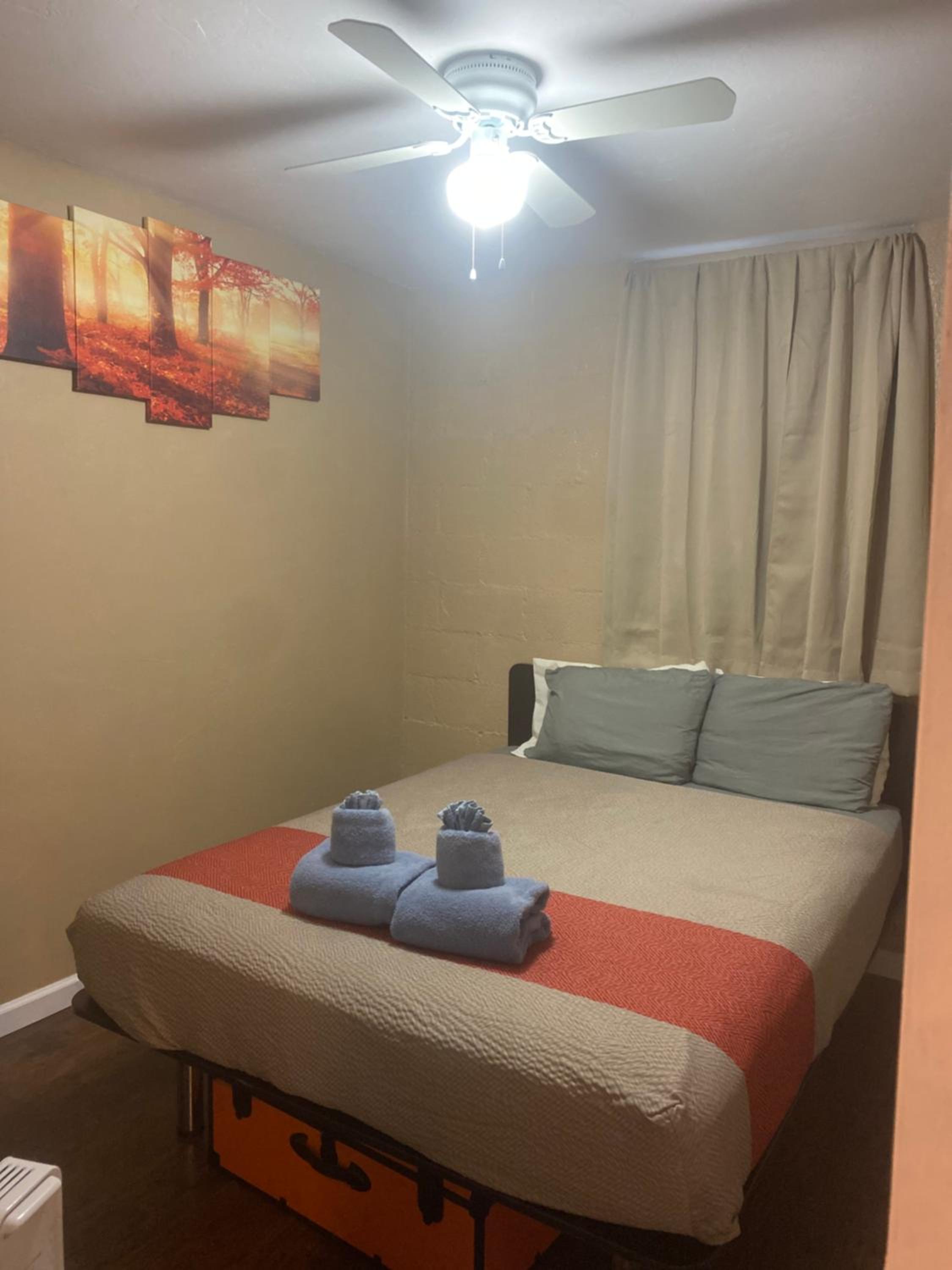 Queen Room - Photo 9