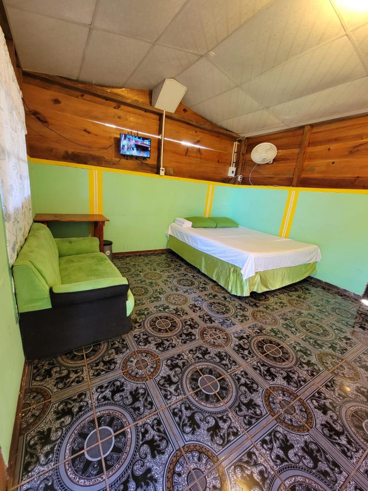 Bungalow photo 1