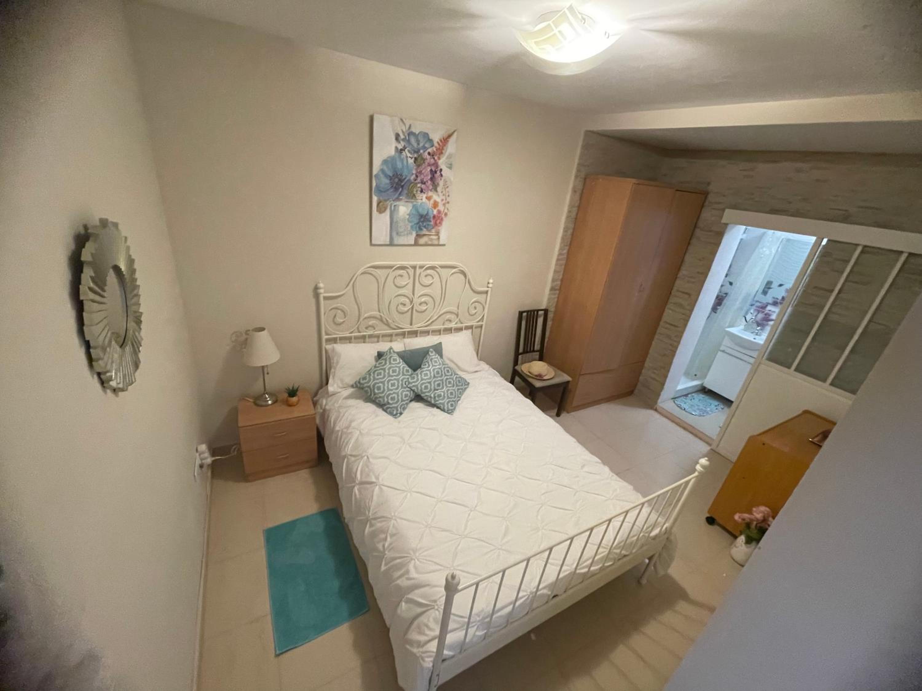 Habitación Doble con Baño Privado