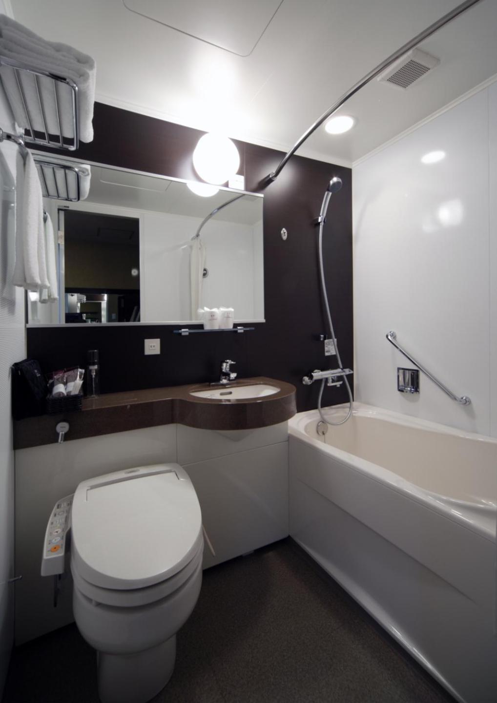 Standard Single Room - Smoking photo 3