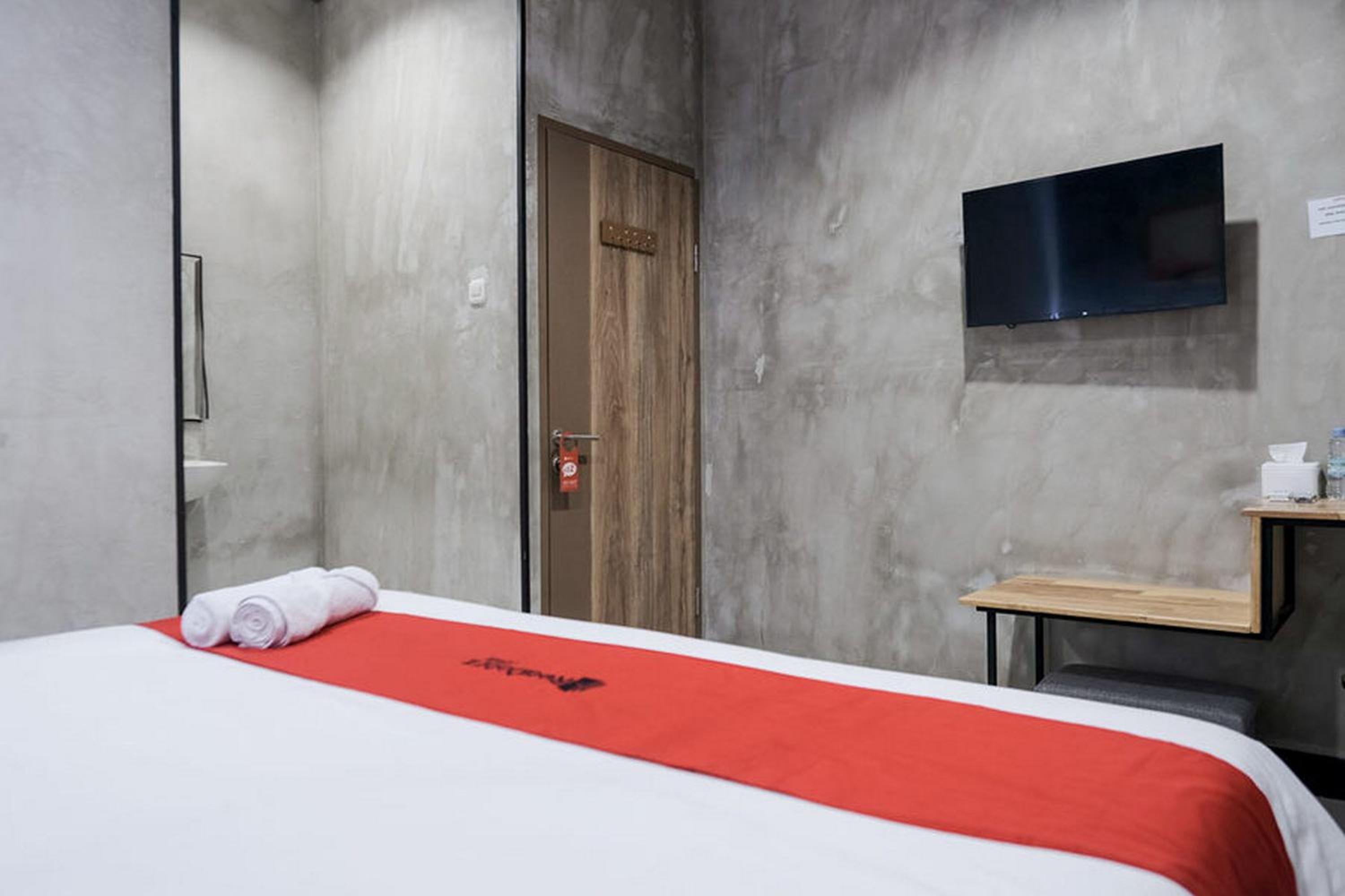 Double Room - Photo 2