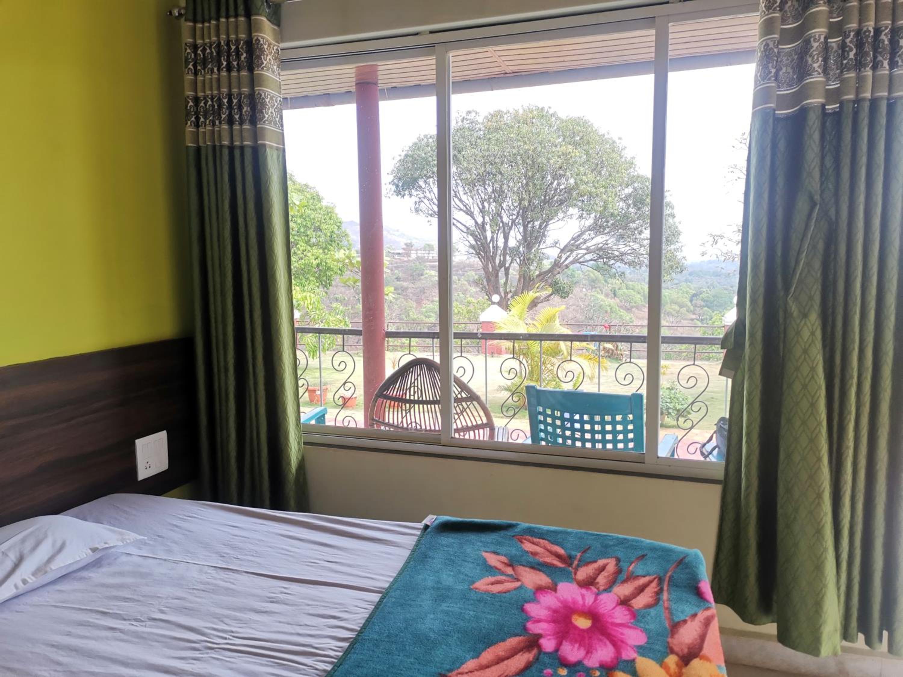 Quadruple Room with Balcony photo 3